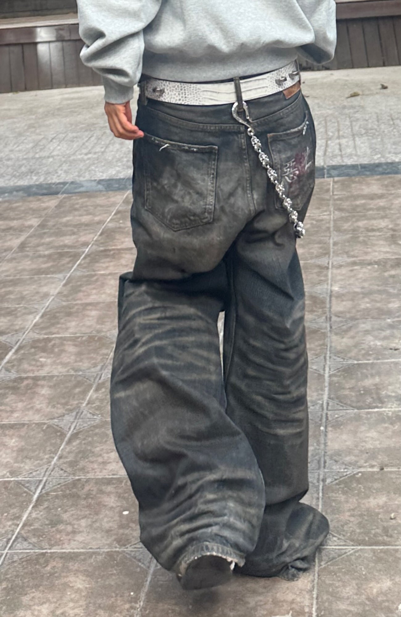 REGEN ZONE Distressed Whisker Baggy Wide-Leg Jeans