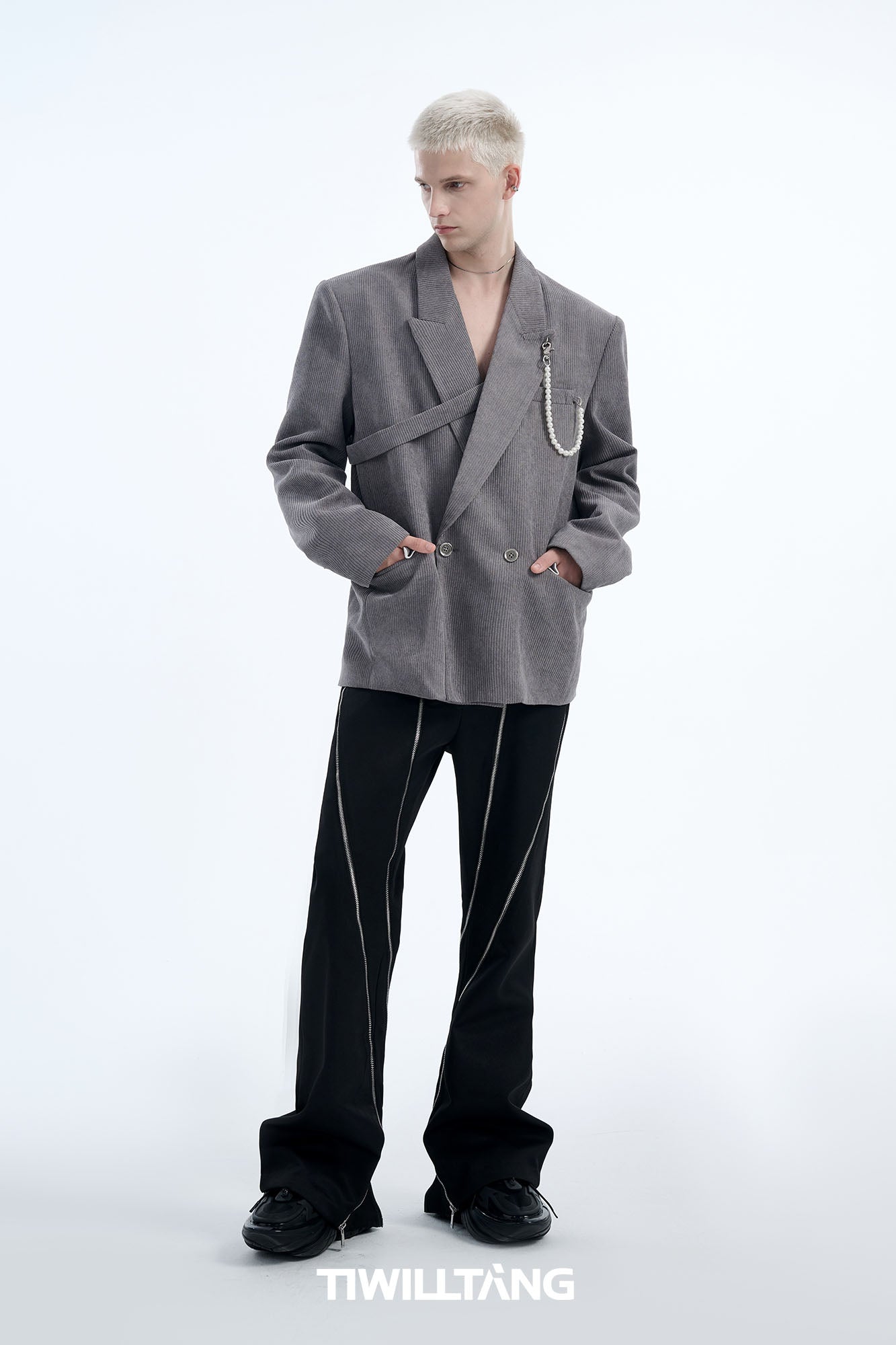 TIWILLTANG Asymmetrical Strap Pearl-Chain Corduroy Blazer