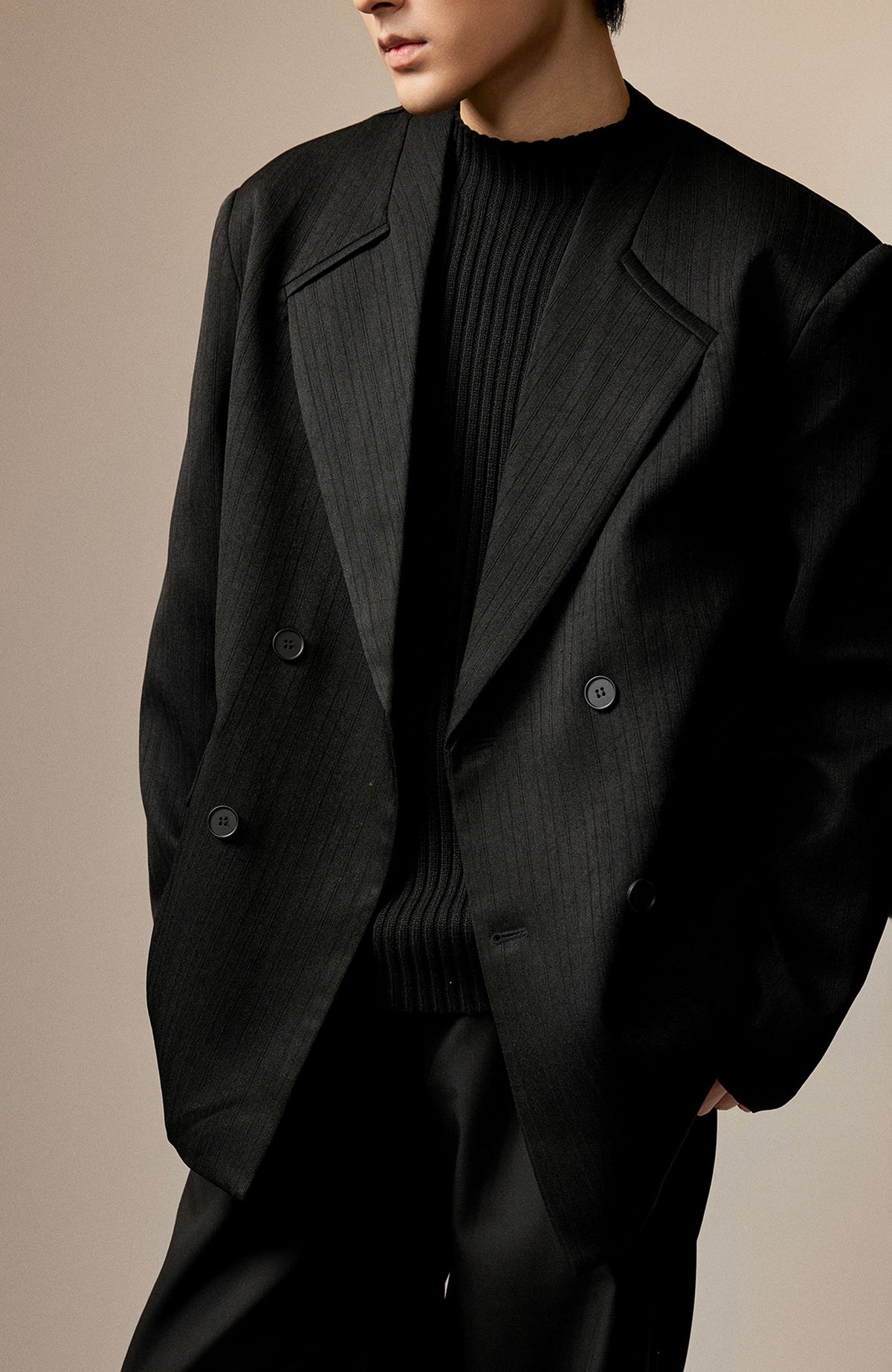 SAMMOKONPA Striped Collarless Oversized Blazer