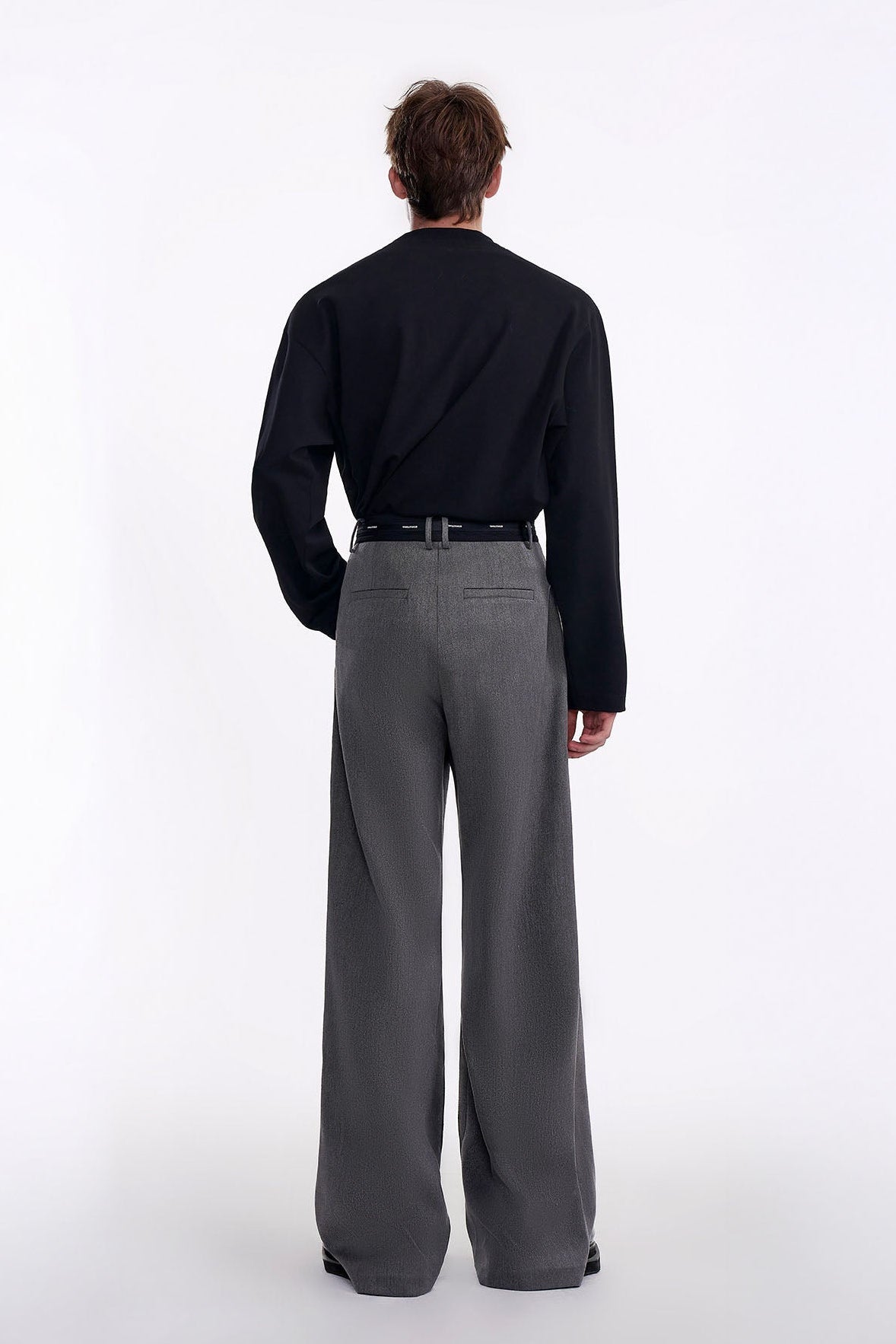 TIWILLTANG Contrast Panel Pleated Straight-Leg Pants