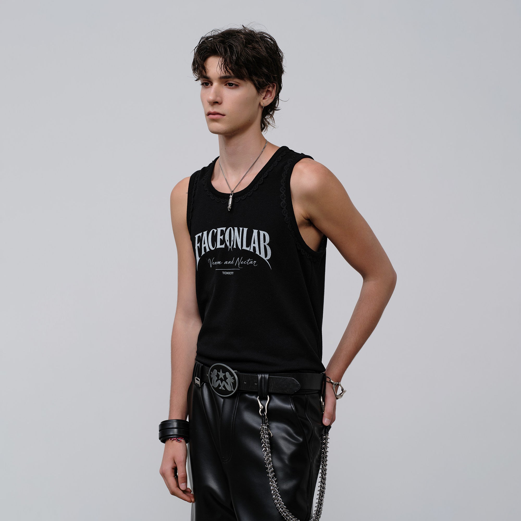 FACEONLAB Lace Trim Gothic Letters Sleeveless Tank