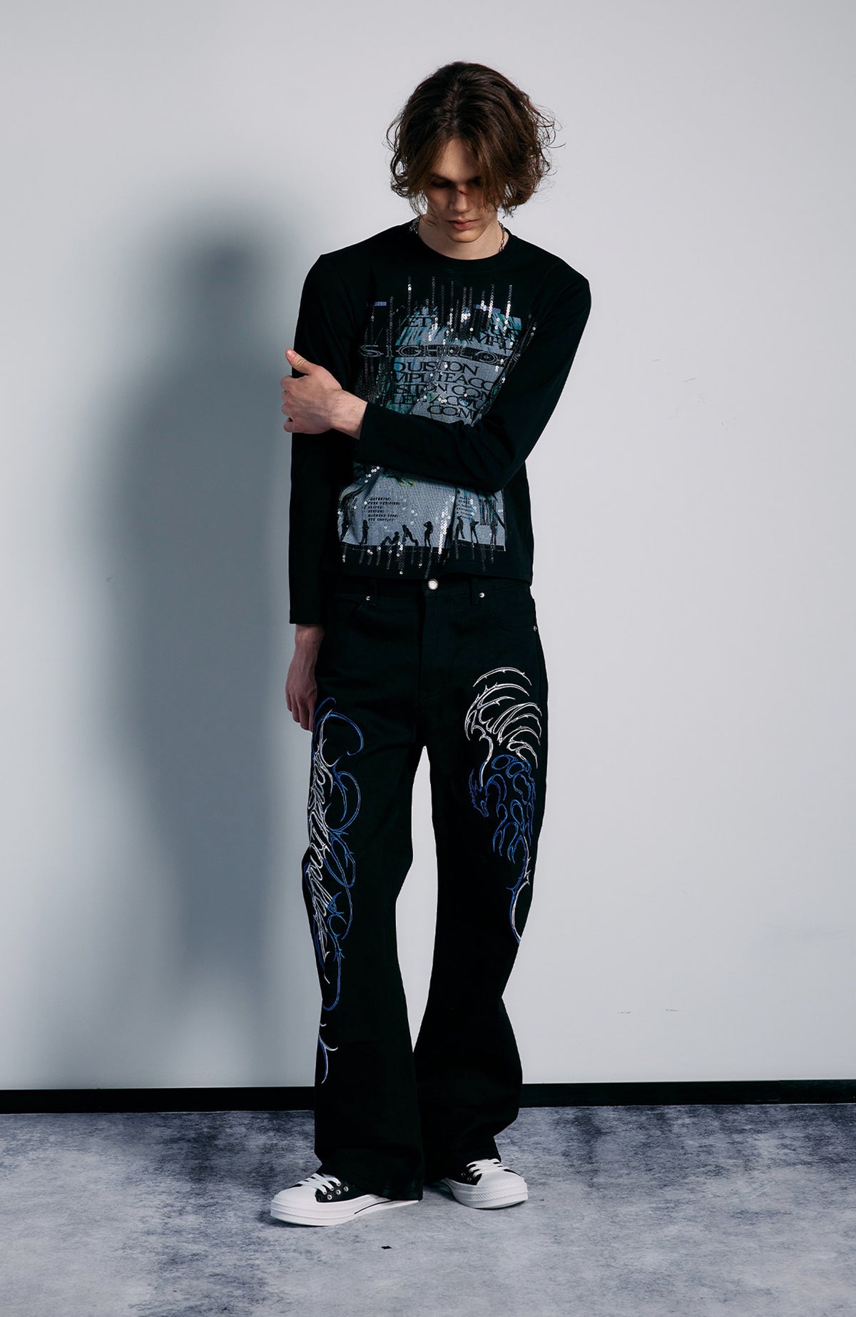 PAIKI Embroidered Thorn Floral Raw Selvedge Straight-Leg Jeans
