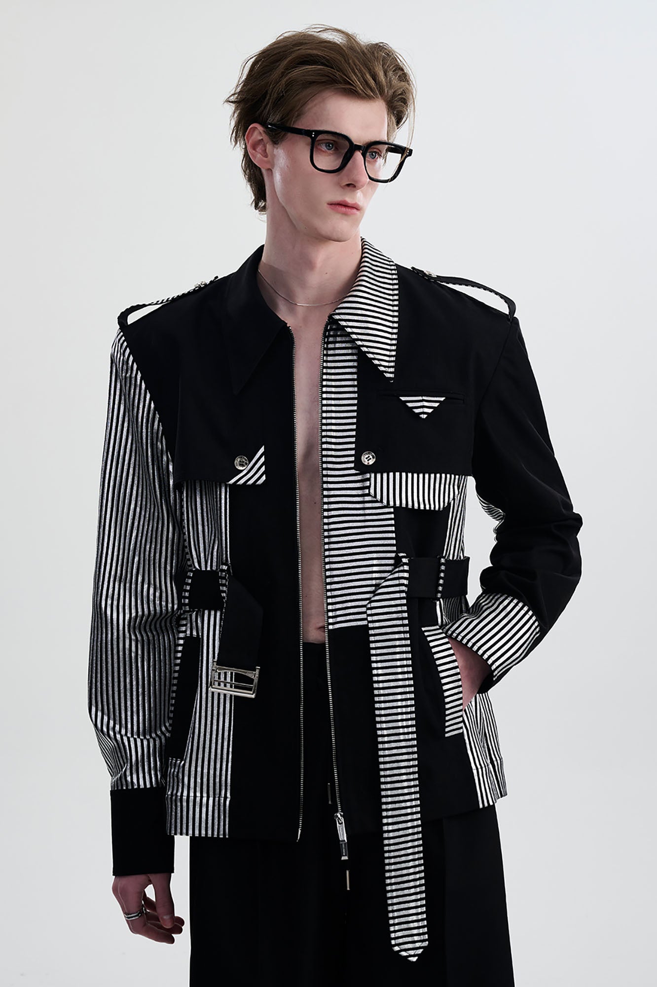 TIWILLTANG Contrast Deconstructed Belted Zip-Up Shirt