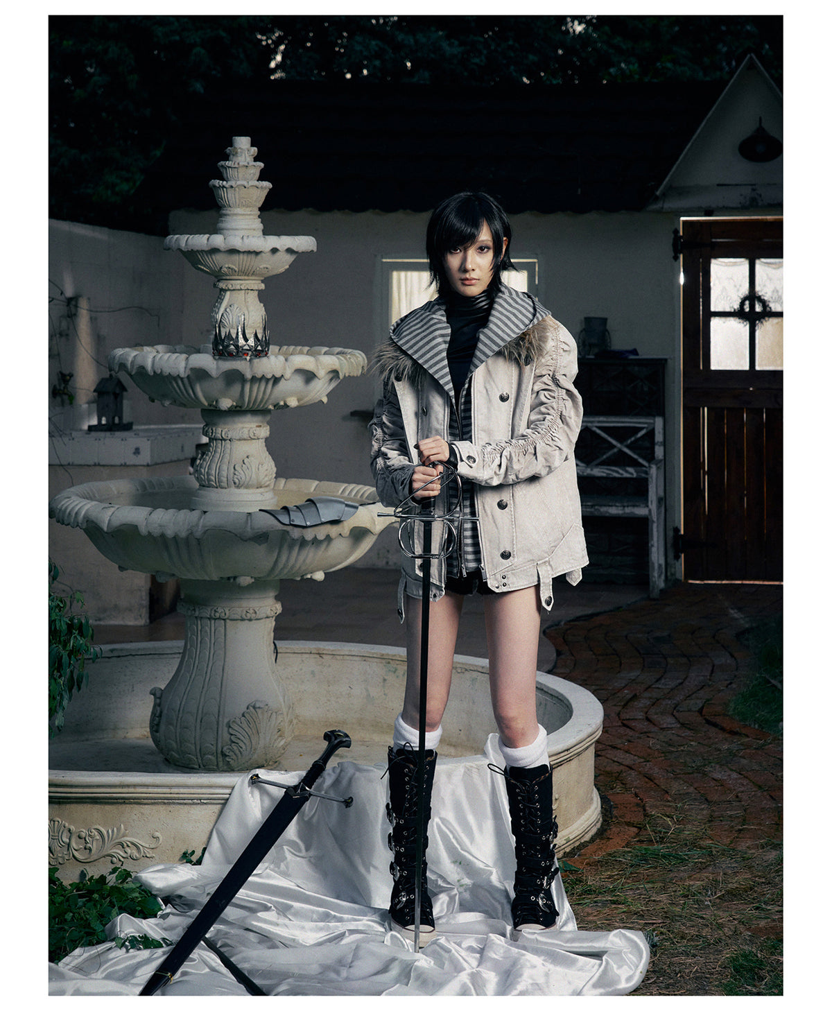 PAIKI Detachable Fur-Collar Canvas Double-Breasted Jacket