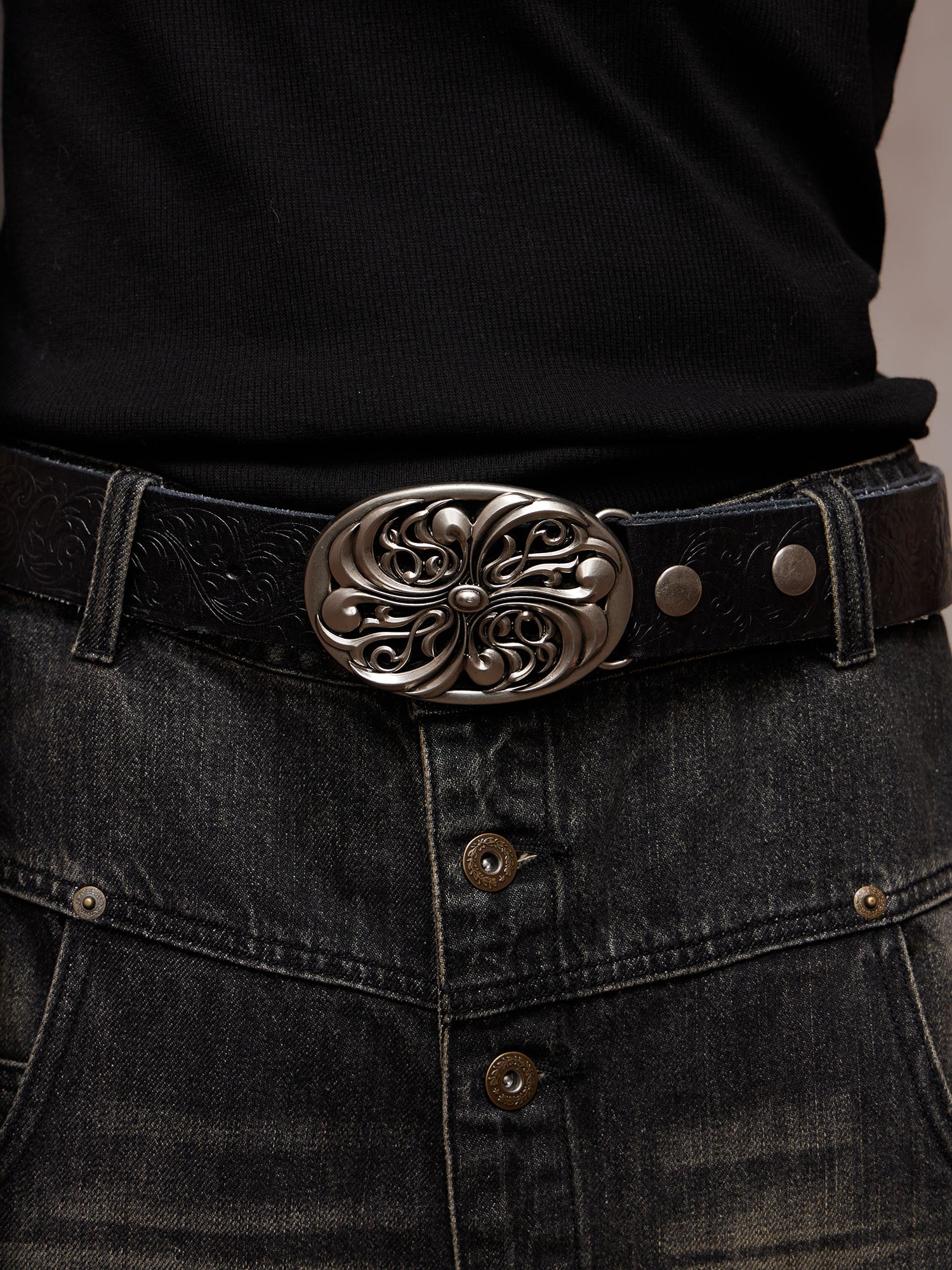 DND4DES Floral Buckle Embossed Leather Belt