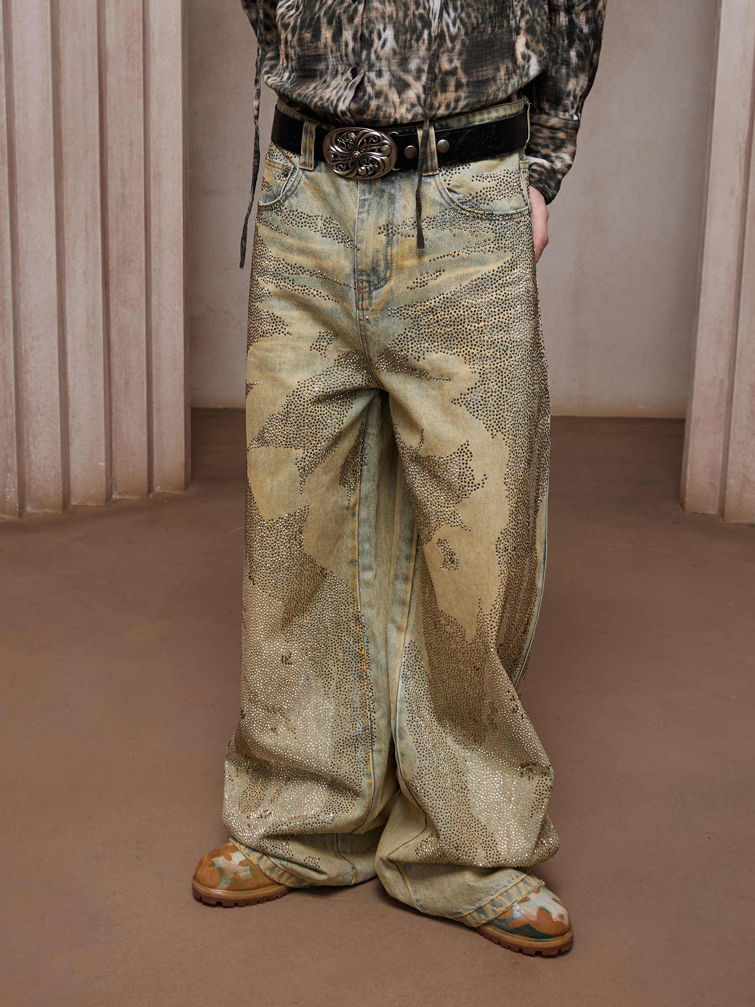 DND4DES Dirty-Washed Diamond Wide-Leg Jeans Yellow