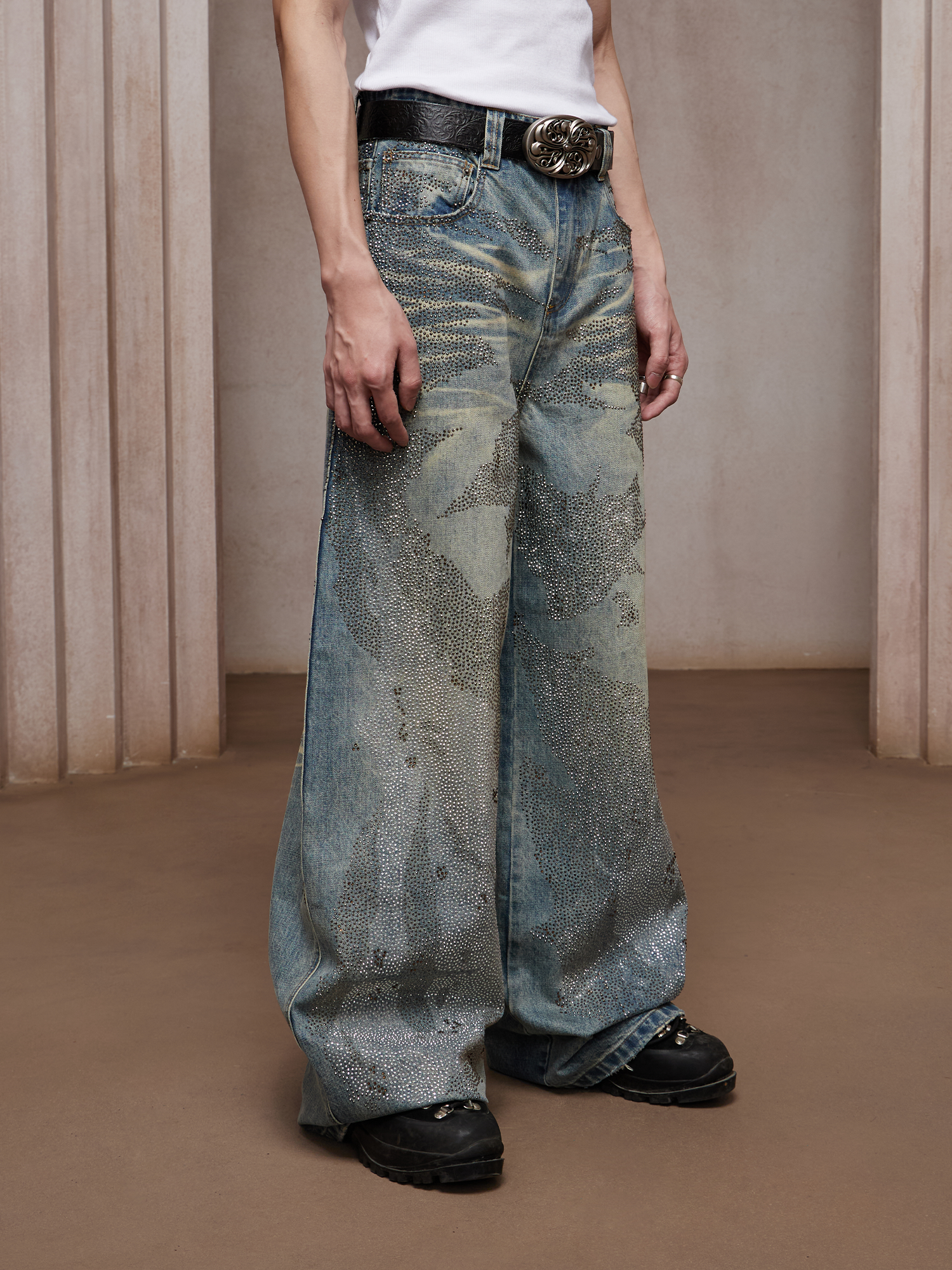 DND4DES Dirty-Washed Diamond Wide-Leg Jeans Blue