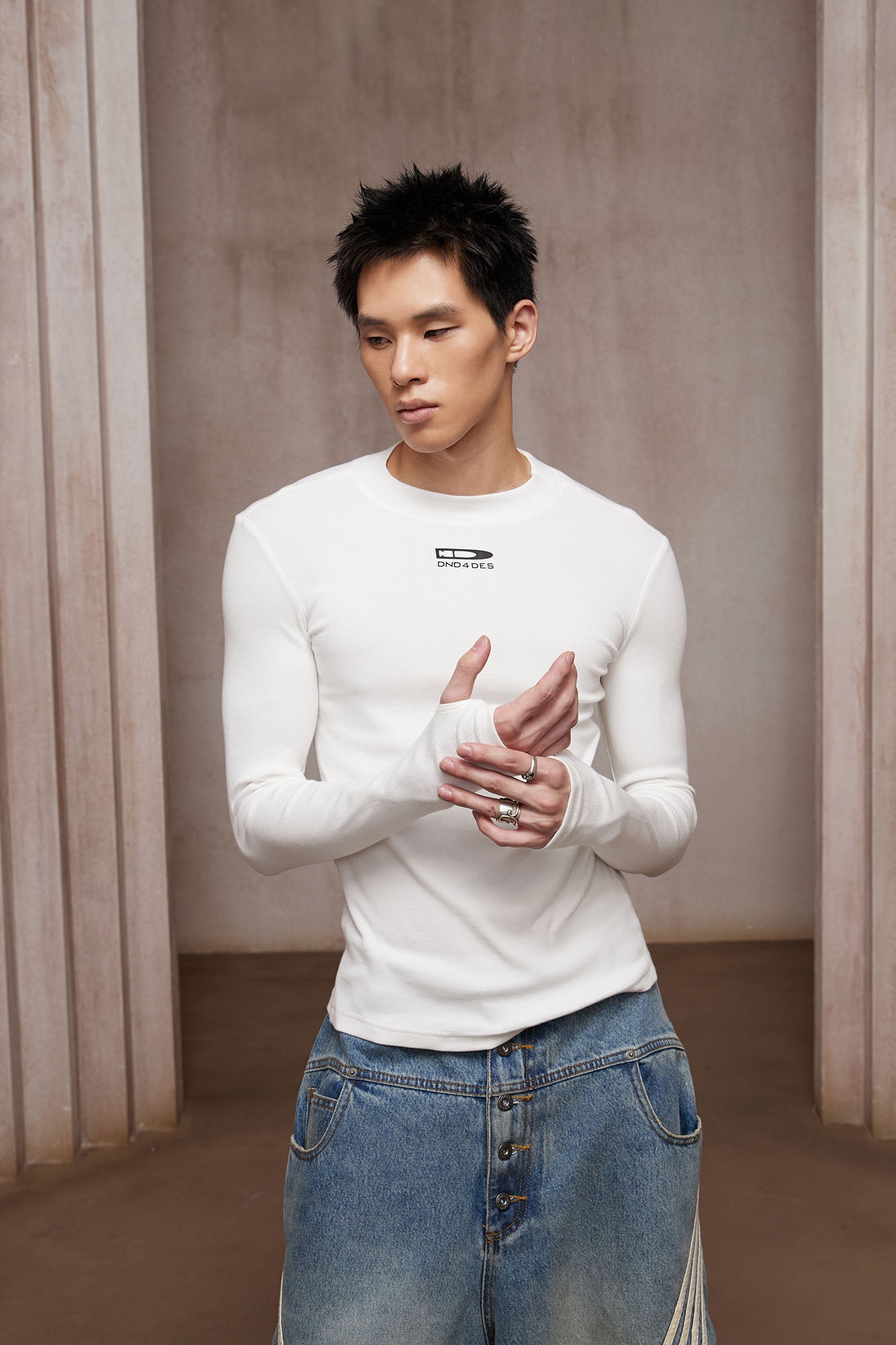 DND4DES Bullet LOGO Graphic Long-Sleeve Tee