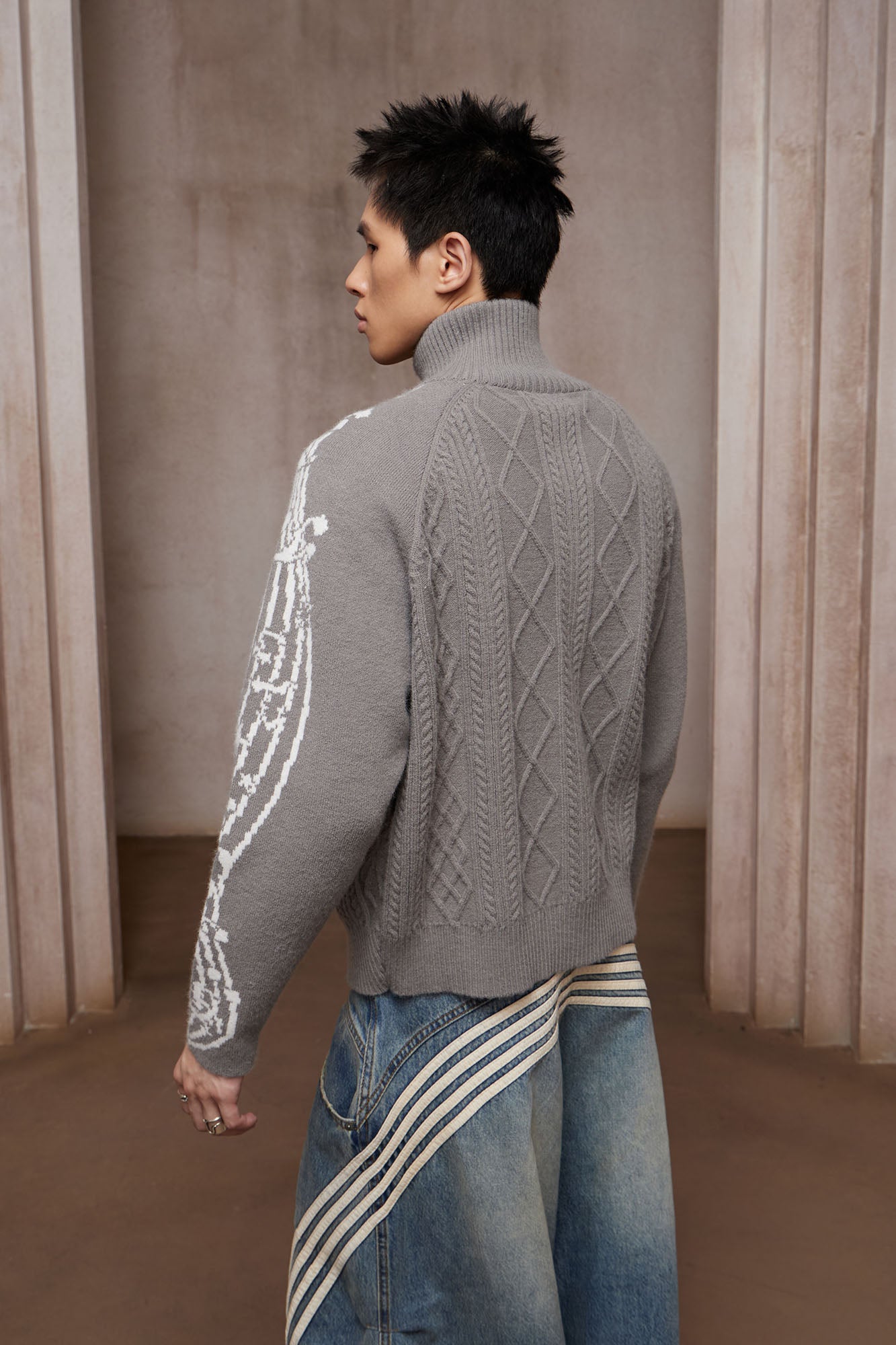 DND4DES Cable-Knit Music Stripes Zip Cardigan