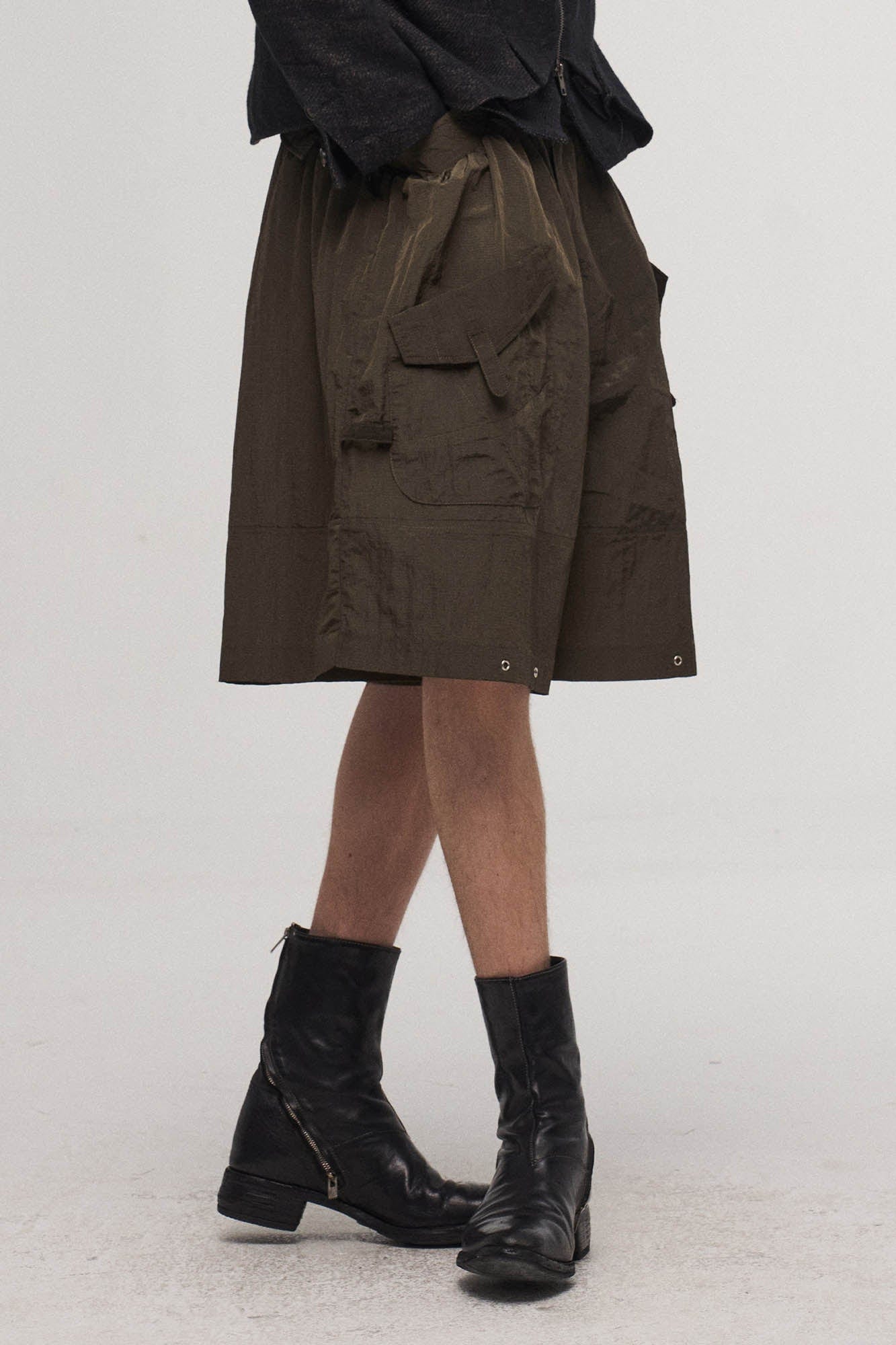 ILNya Nieternite Nifutur Multi-Pocket Crinkled Oversized Shorts, premium urban and streetwear designers apparel on PROJECTISR.com, ILNya Nieternite Nifutur