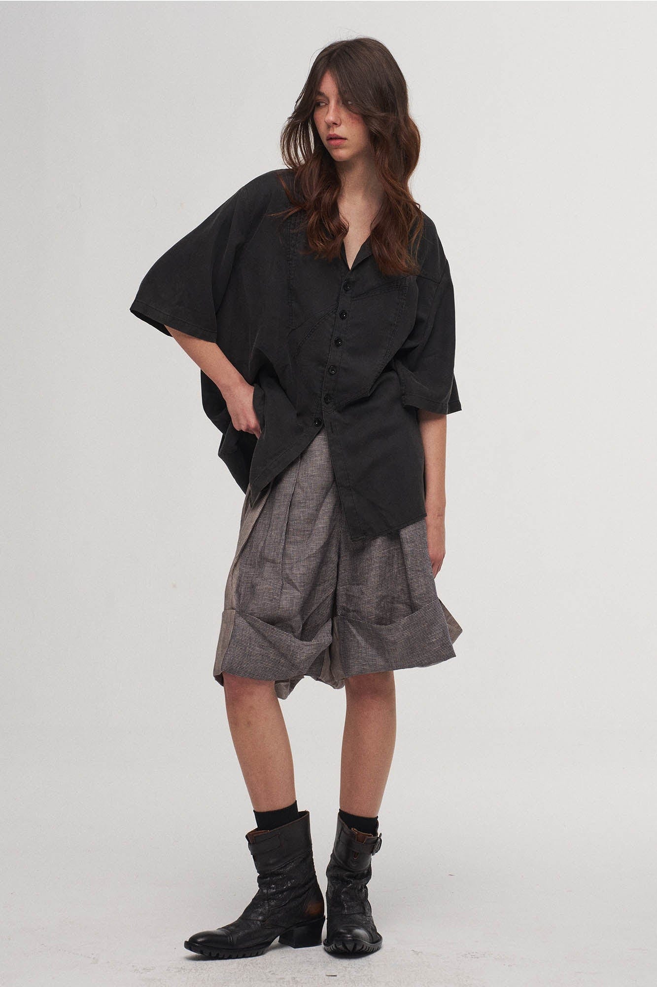 ILNya Nieternite Nifutur Washed Deconstructed Paneled Pleated Shirt