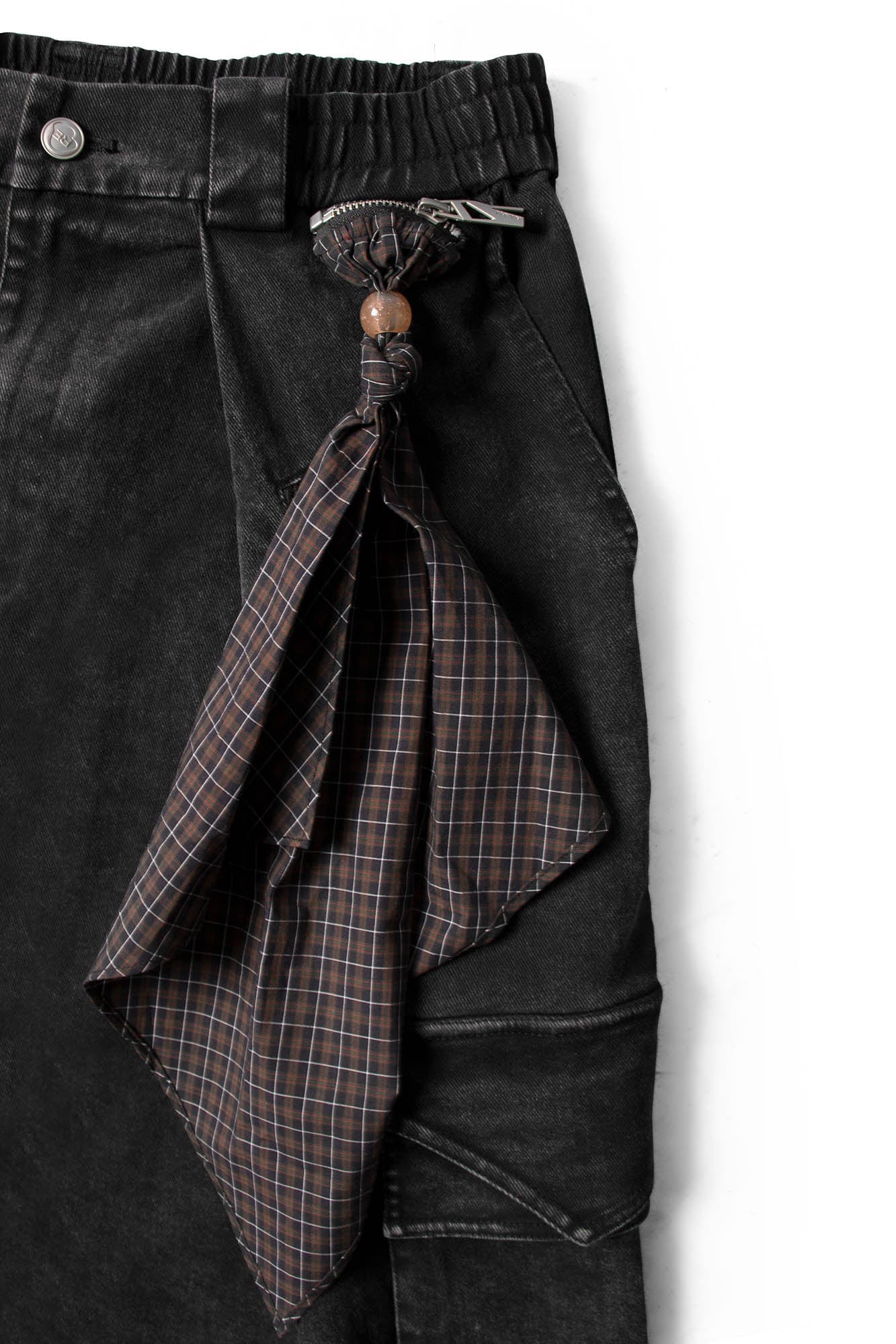 RELABEL Detachable Scarf Washed Multi-Pocket Wide-Leg Shorts Black, premium urban and streetwear designers apparel on PROJECTISR.com, RELABEL