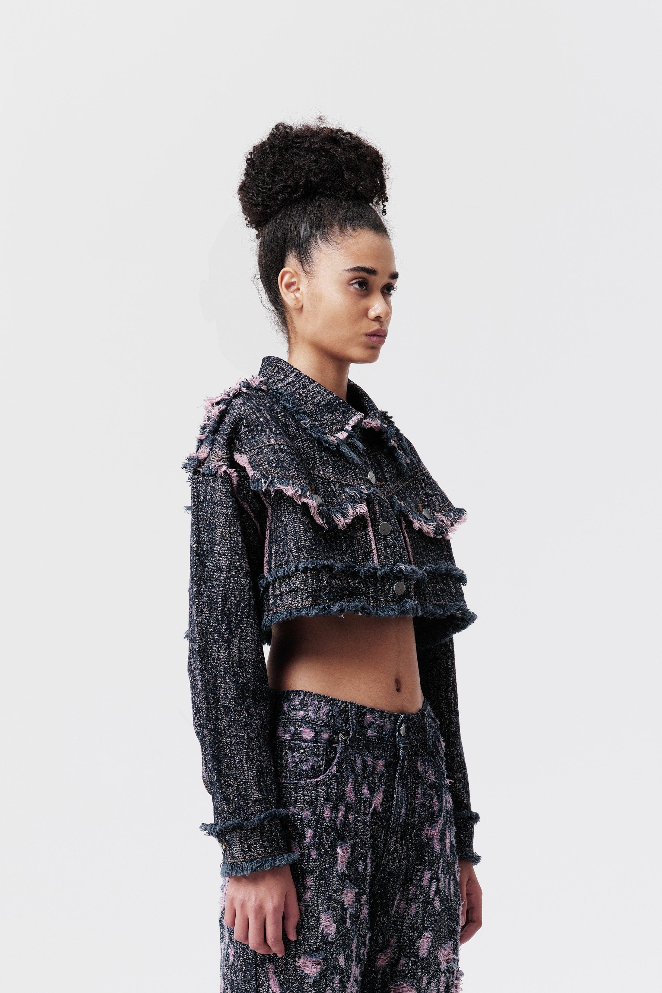 VANN VALRENCE Distressed Frayed Cropped Denim Jacket