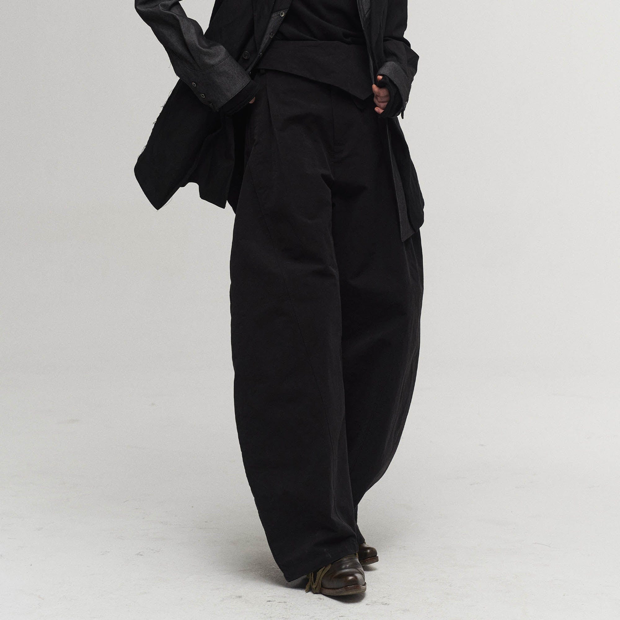 ILNya Nieternite Nifutur High-Waisted Pleated Wide-Leg Pants, premium urban and streetwear designers apparel on PROJECTISR.com, ILNya Nieternite Nifutur