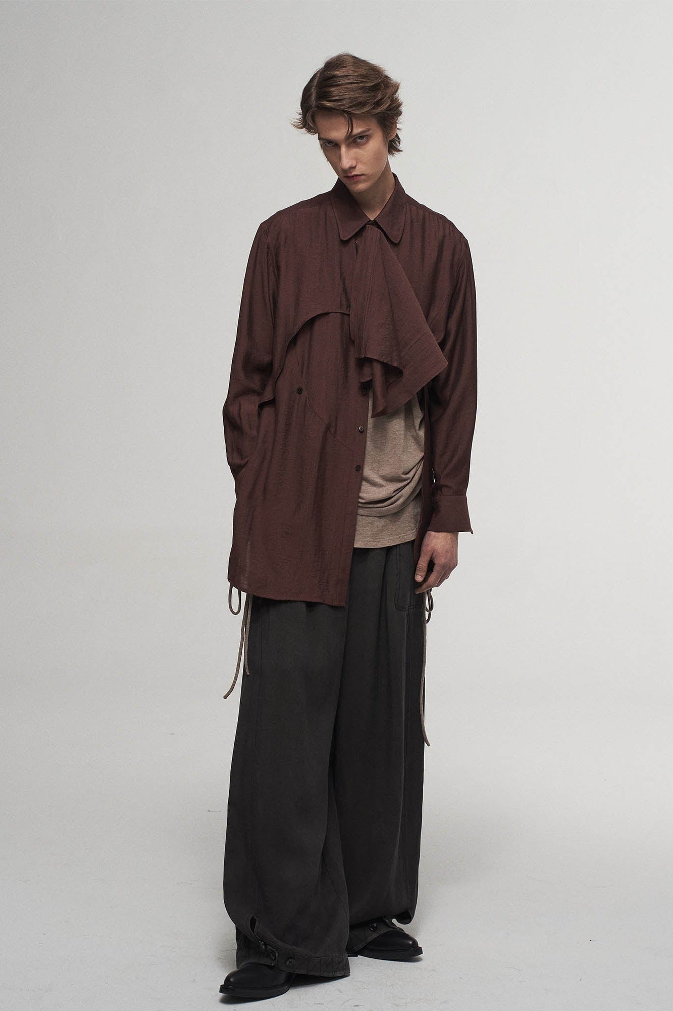 ILNya Nieternite Nifutur Arc Spliced Draped Long Shirt Burgundy