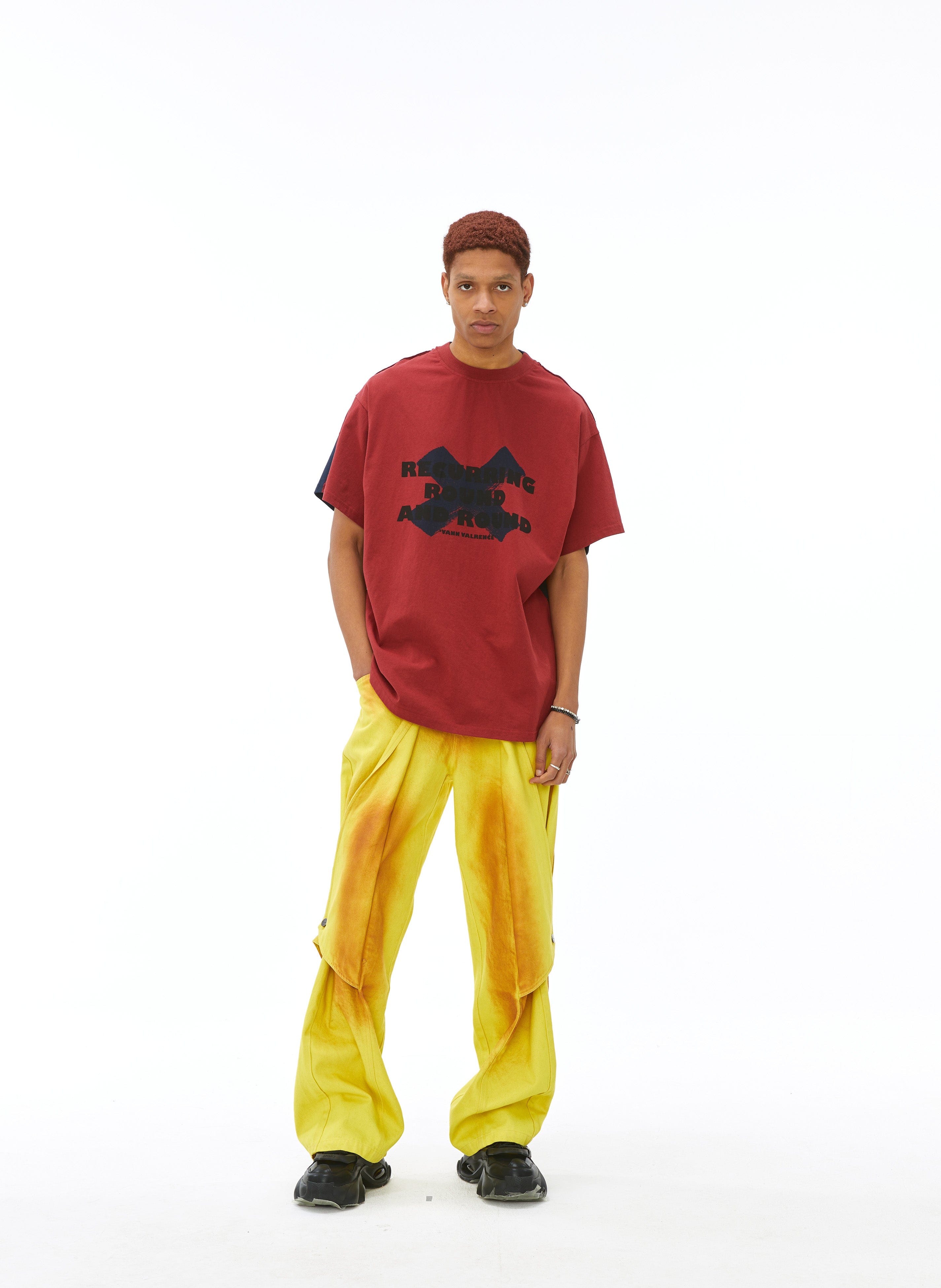 VANN VALRENCE Contrast Split Graphic T-Shirt