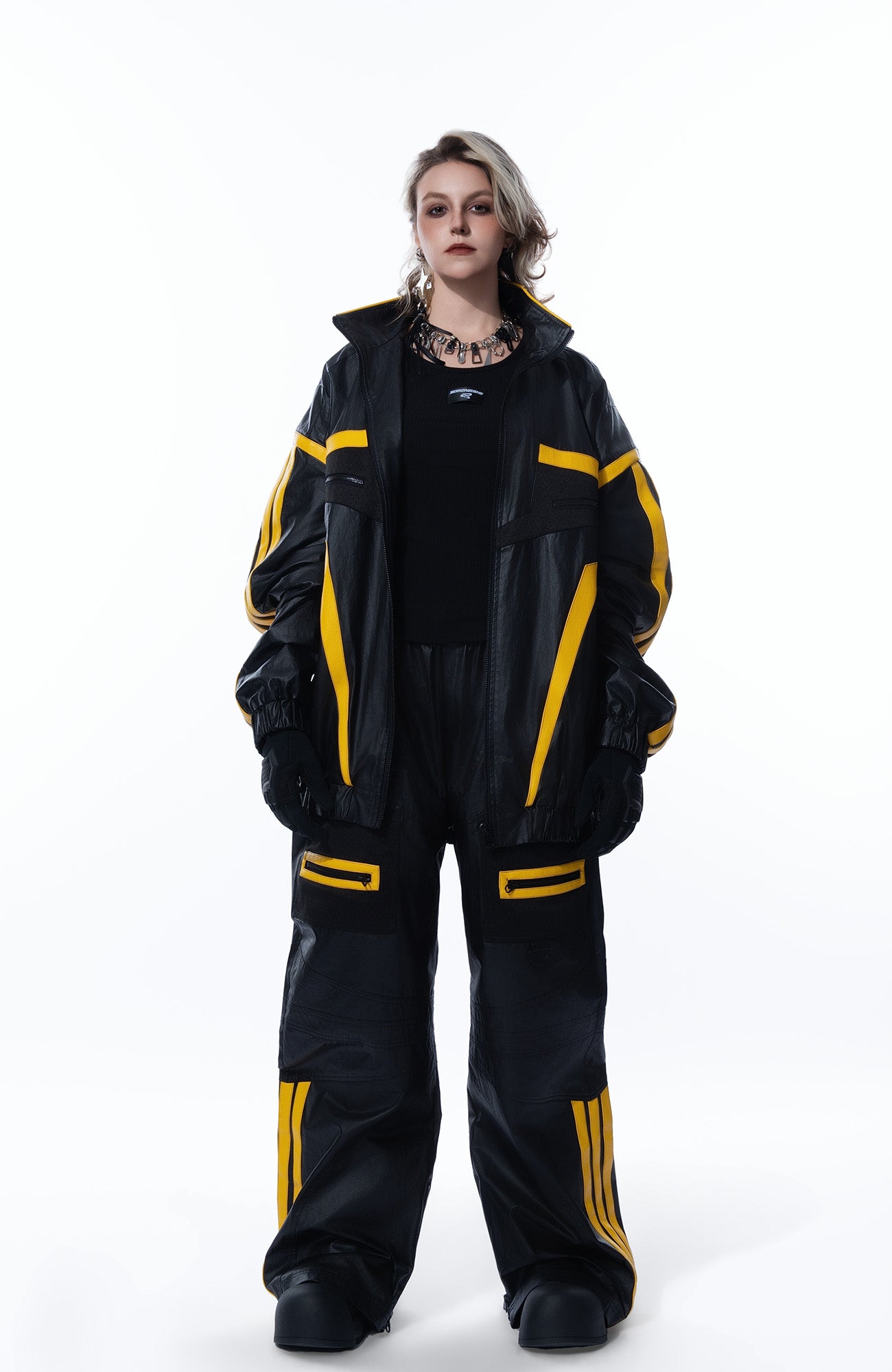 MOGONGSHE Contrast Stripe PU Wide-Leg Pants