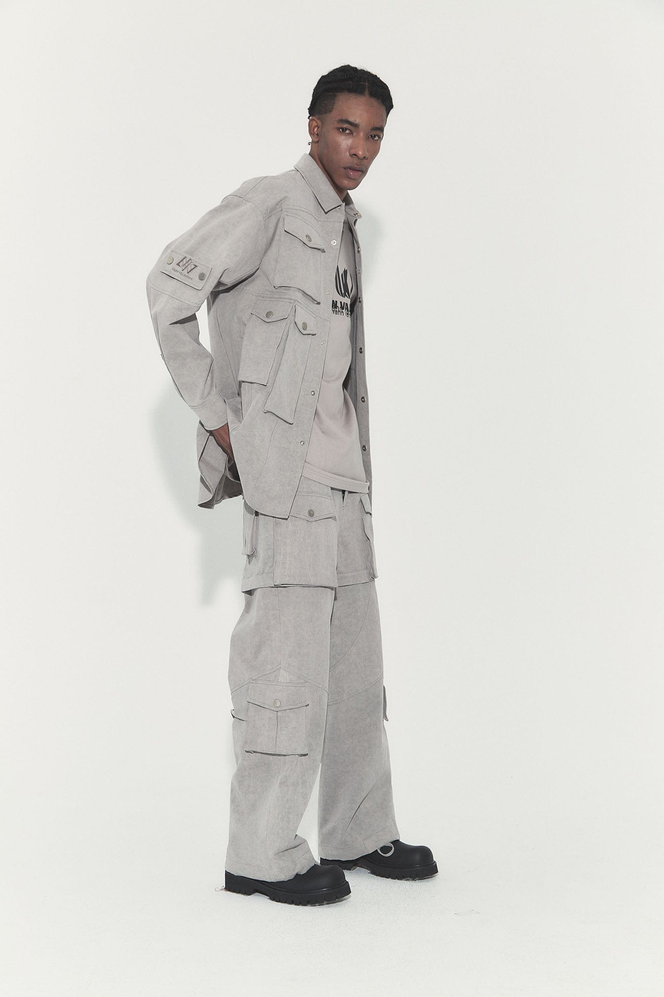 VANN VALRENCE Detachable Washed Multi-Pocket Cargo Pants, premium urban and streetwear designers apparel on PROJECTISR.com, VANN VALRENCE