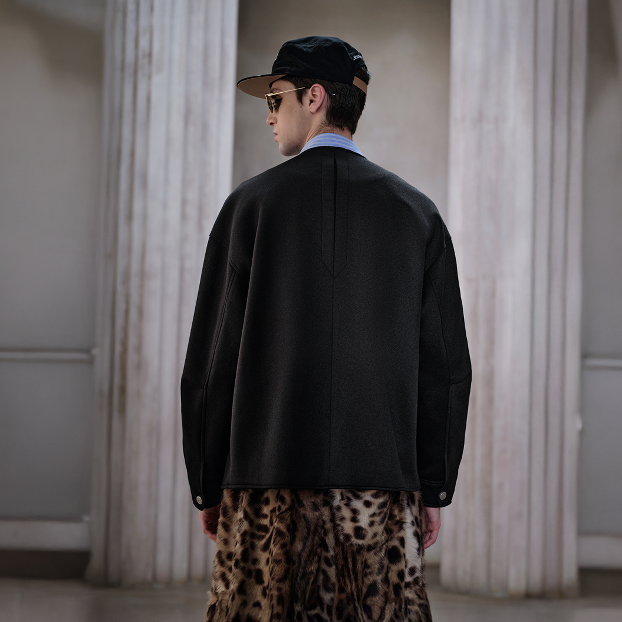 FACEONLAB Essential Badge Crewneck Jacket