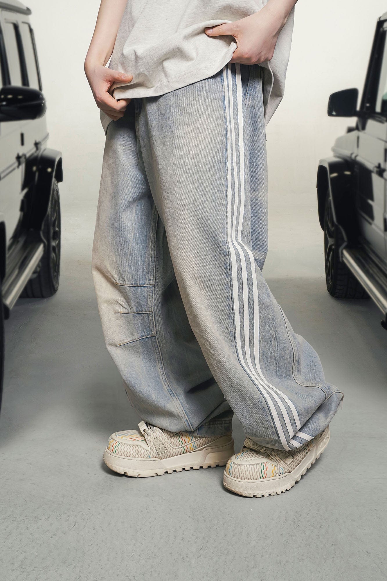 MAKEMORE Retro Washed Stripe Pleated Knees Jeans, premium urban and streetwear designers apparel on PROJECTISR.com, MAKEMORE