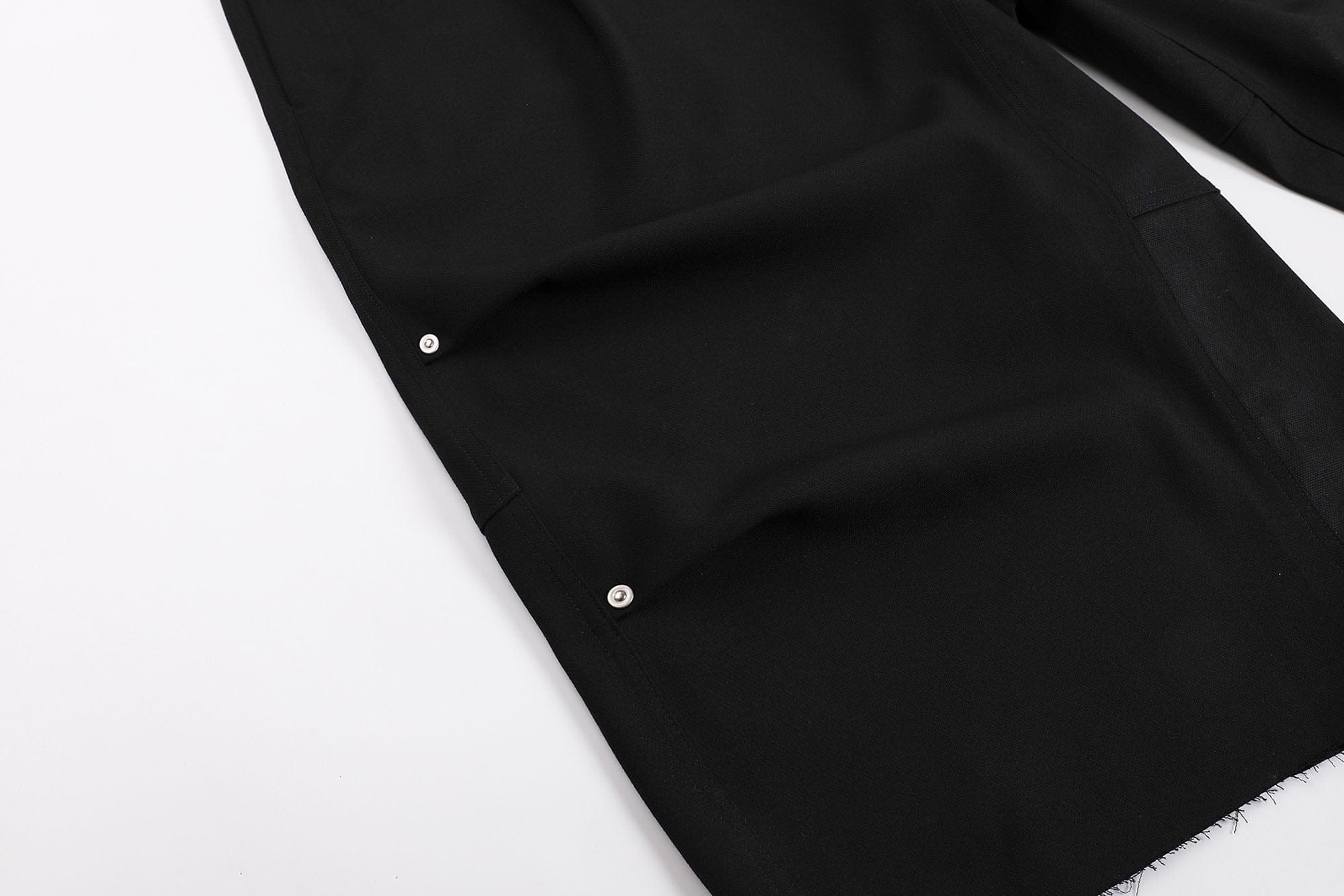 FACEONLAB Retro Pleated Raw-Edge Shorts, premium urban and streetwear designers apparel on PROJECTISR.com, FACEONLAB
