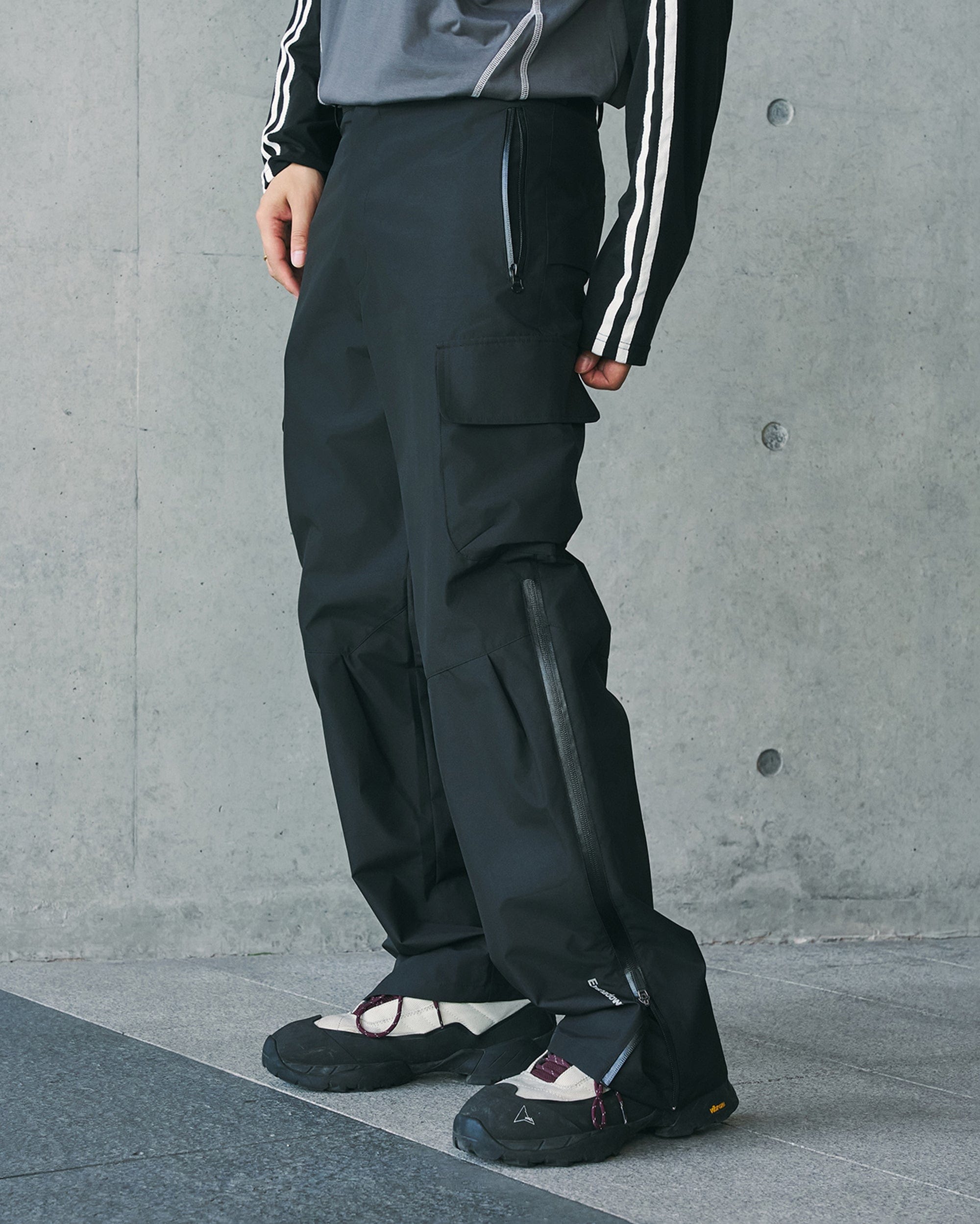 ENSHADOWER Waterproof Pleated Spliced Multi-pocket Pants, premium urban and streetwear designers apparel on PROJECTISR.com, ENSHADOWER
