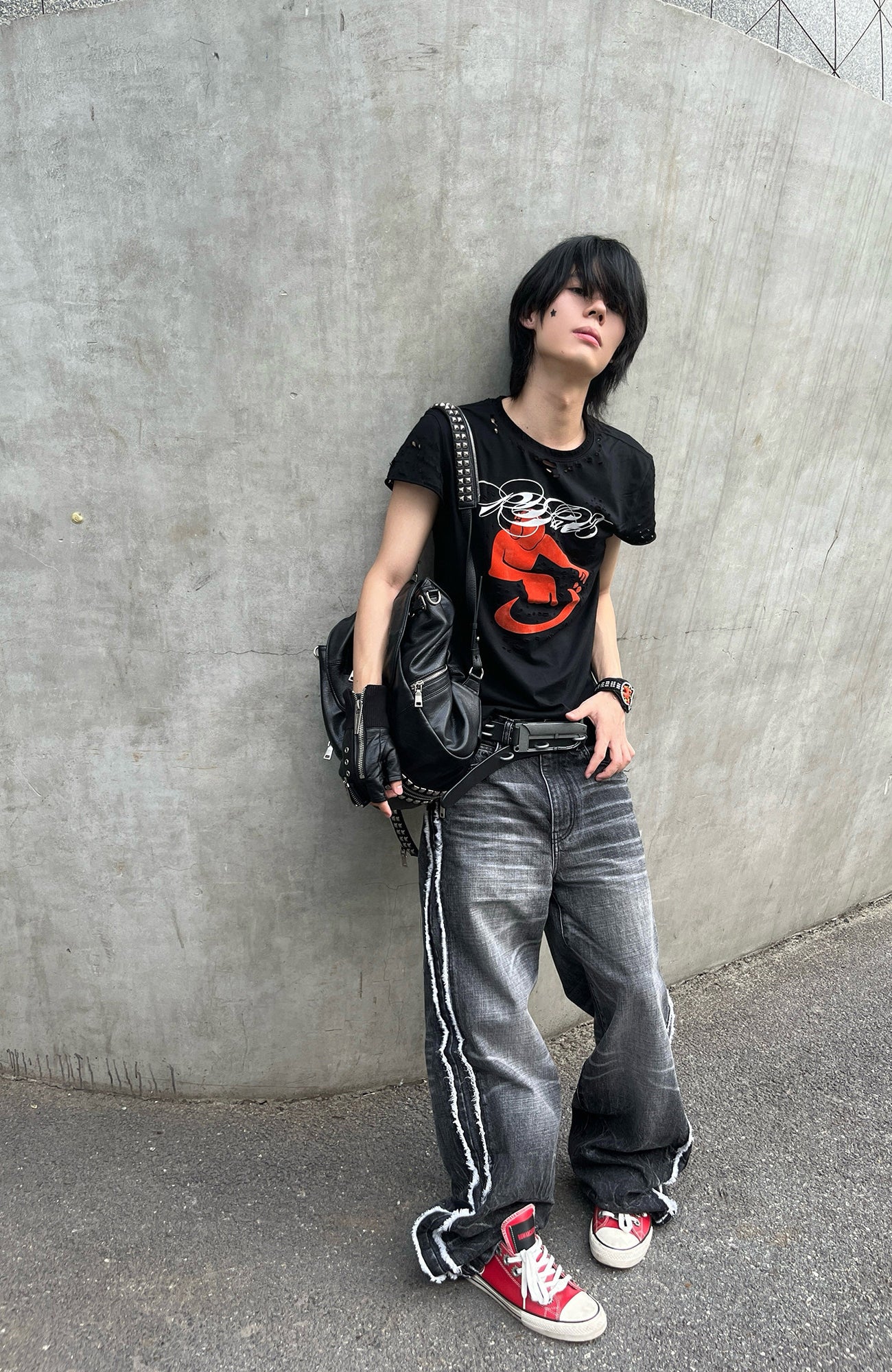 REBEL WAVE Faded Wash Raw Edge Jeans