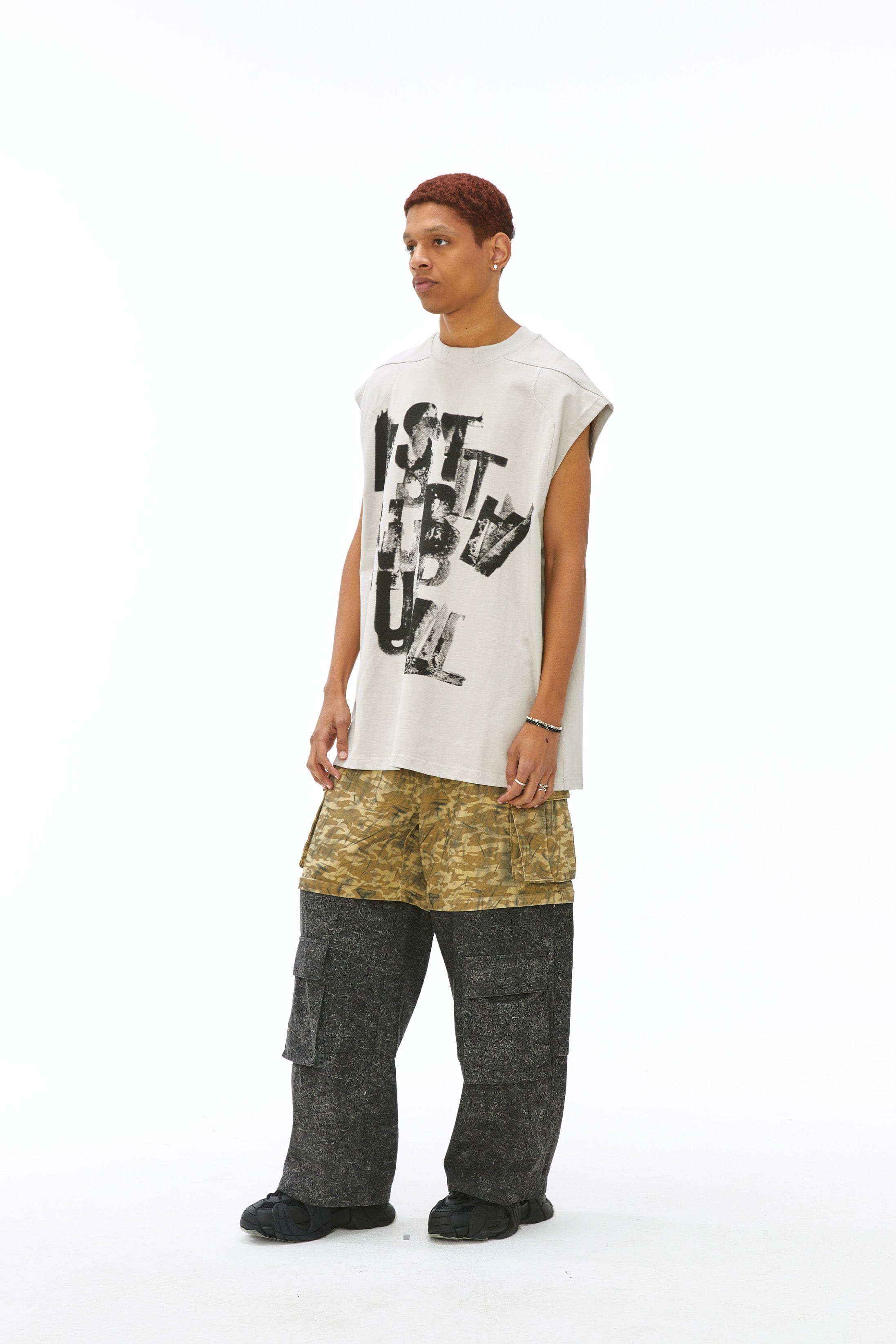 VANN VALRENCE Slogan Graphic Oversized Sleeveless Tee