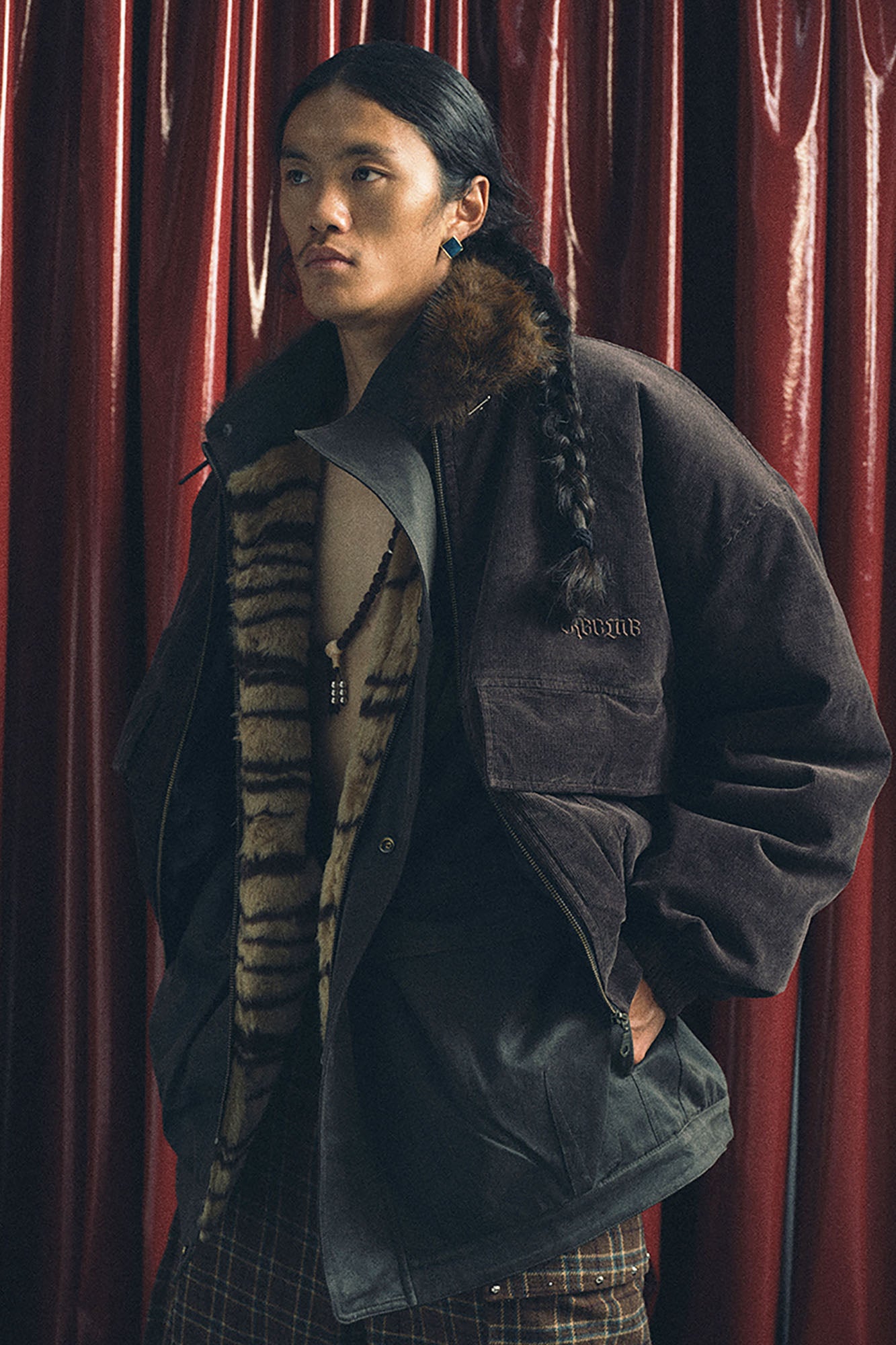 TRECLUB Faux Fur Collar Corduroy Jacket