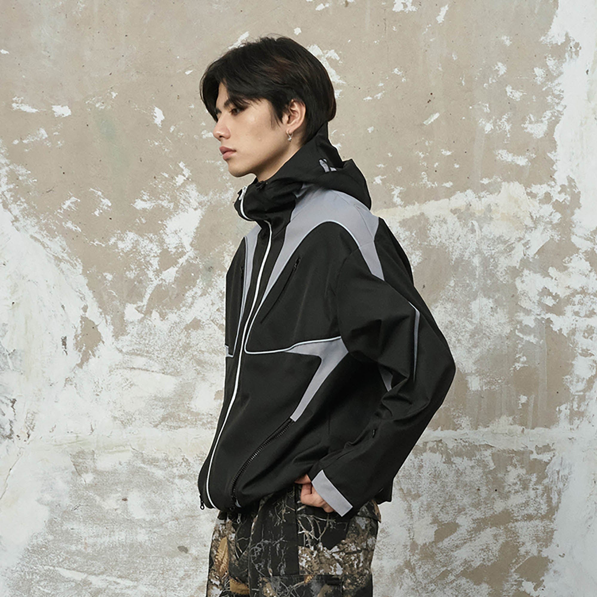 ENSHADOWER Spliced Multi-Pocket Waterproof Hooded Jacket, premium urban and streetwear designers apparel on PROJECTISR.com, ENSHADOWER