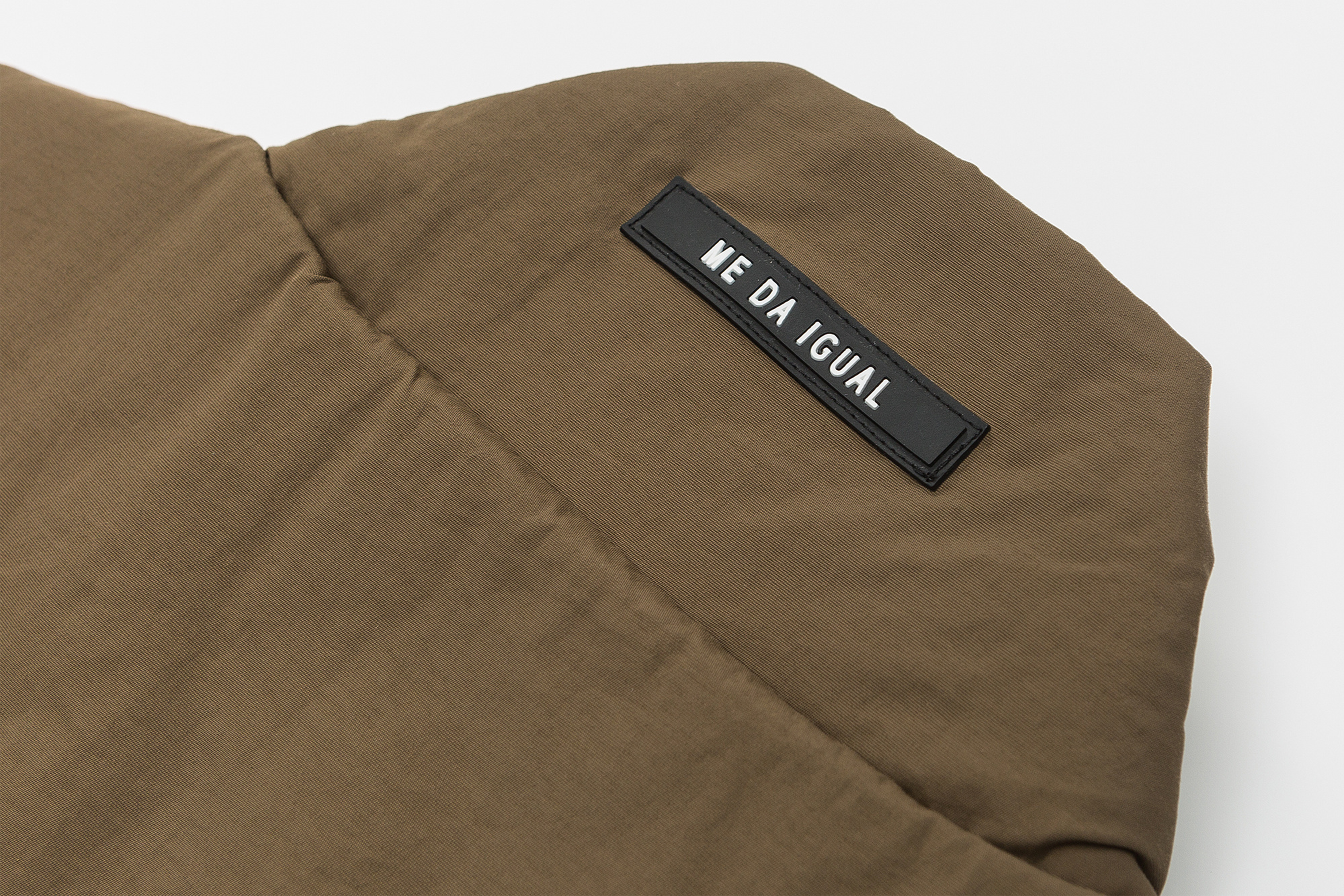 ME DA IGUAL Asym Placket Waterproof Vest