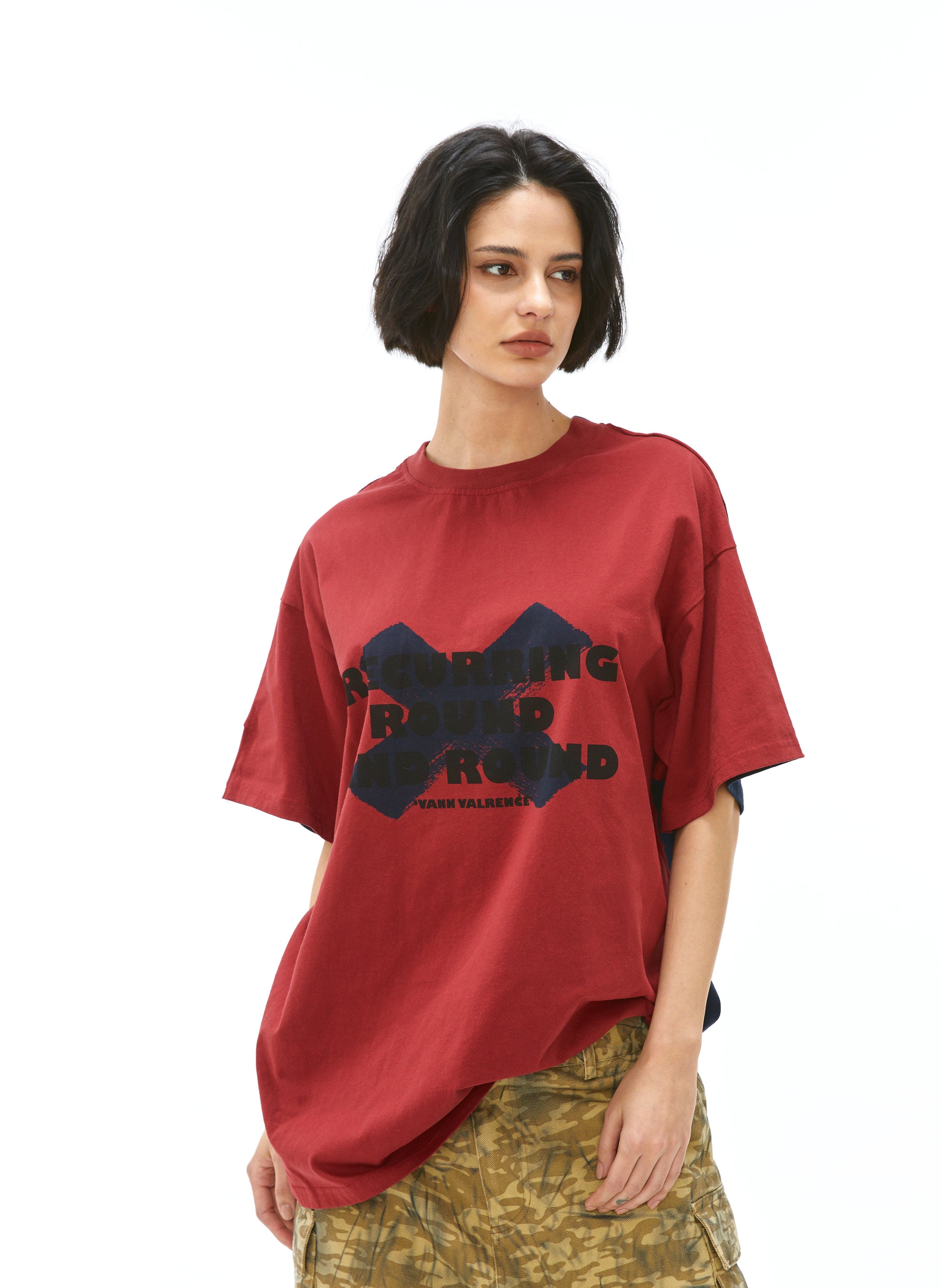VANN VALRENCE Contrast Split Graphic T-Shirt