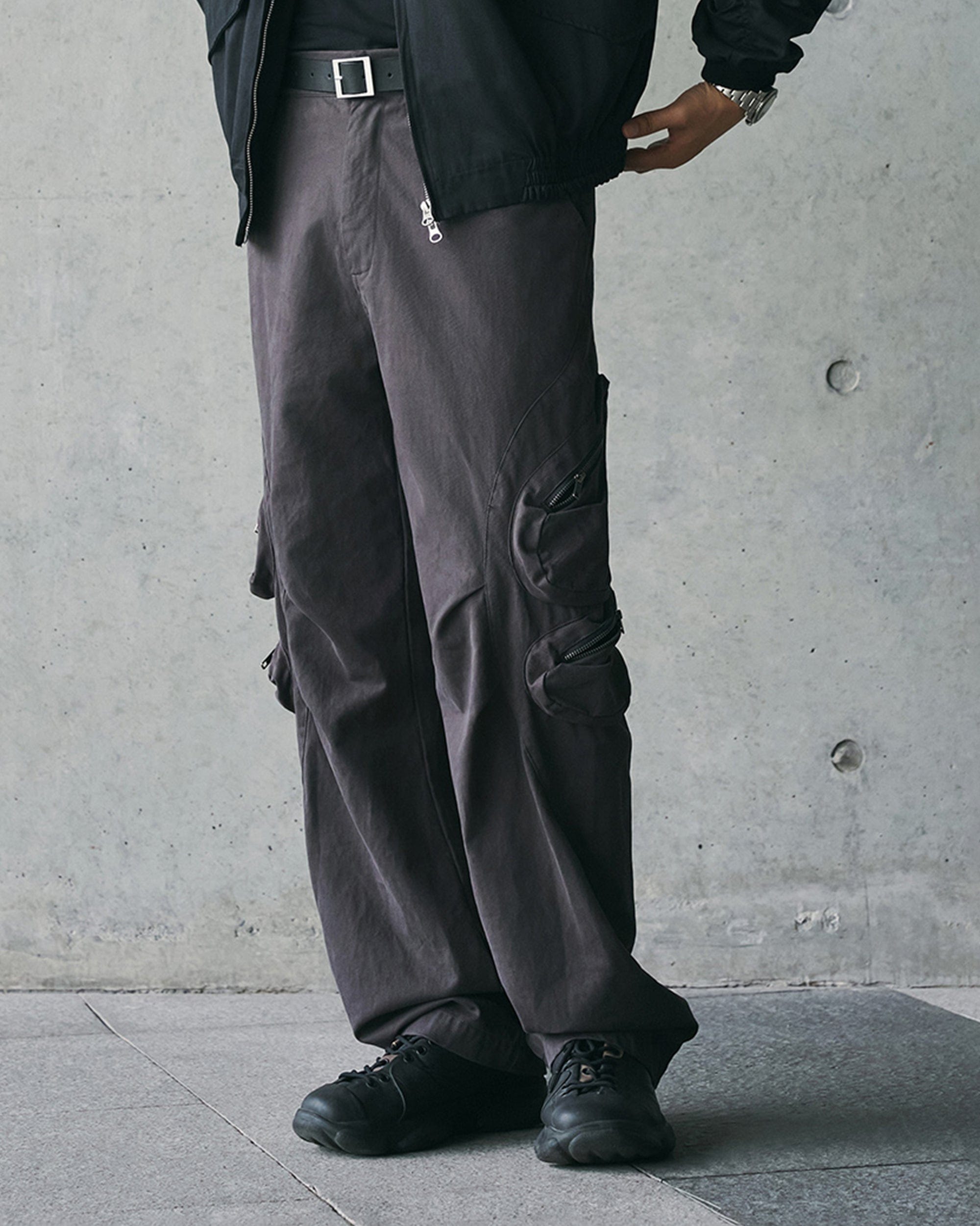 ENSHADOWER Modern Pleated Zipper Tactical Cargo, premium urban and streetwear designers apparel on PROJECTISR.com, ENSHADOWER