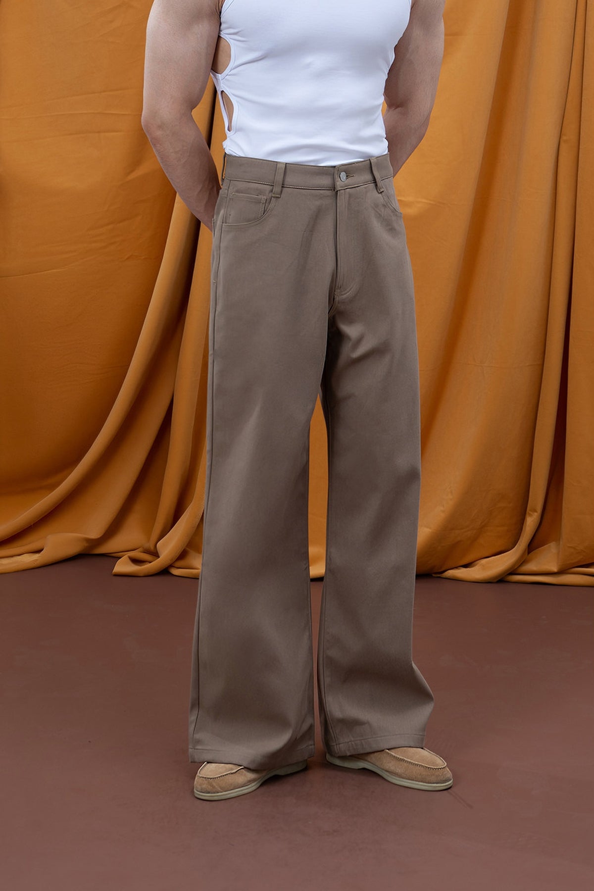 CLP Relaxed Wide-Leg Trousers — half body · Khaki