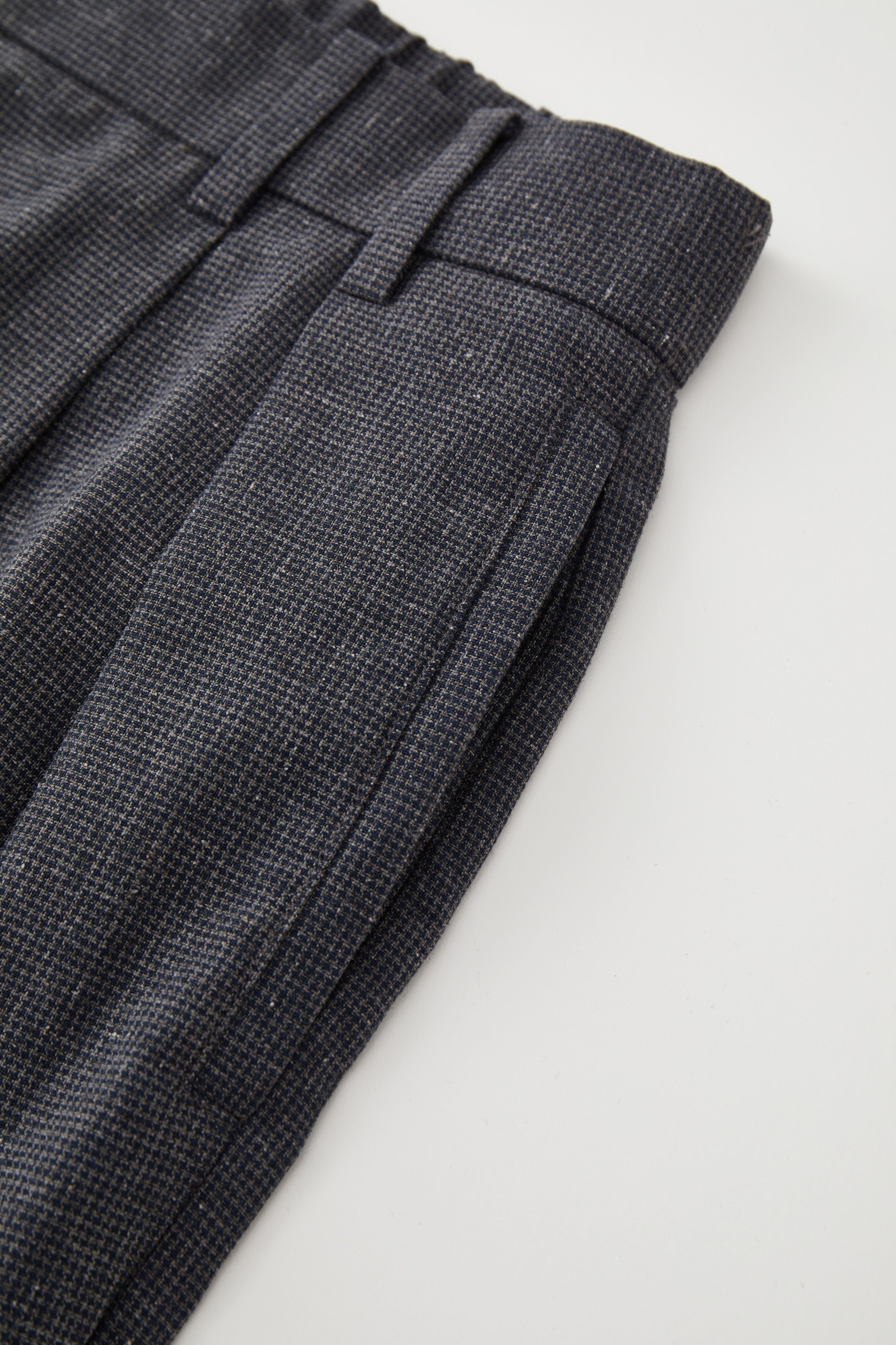 OPICLOTH Asymmetric Pleated Linen-Blend Micro Check Pants