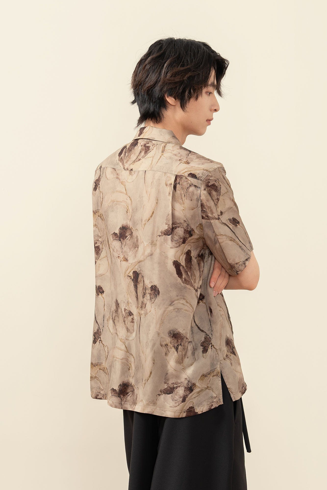 MOITIEDEPETALE Floral Accordion Pleats Cupro Blended Half Shirt, premium urban and streetwear designers apparel on PROJECTISR.com, MOITIEDEPETALE