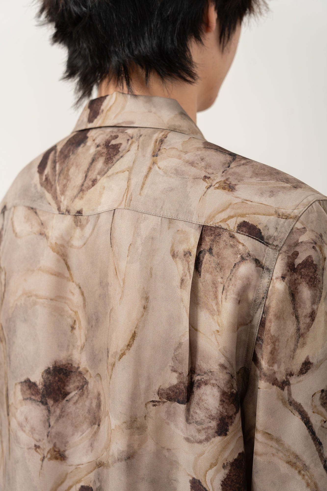 MOITIEDEPETALE Floral Accordion Pleats Cupro Blended Half Shirt, premium urban and streetwear designers apparel on PROJECTISR.com, MOITIEDEPETALE