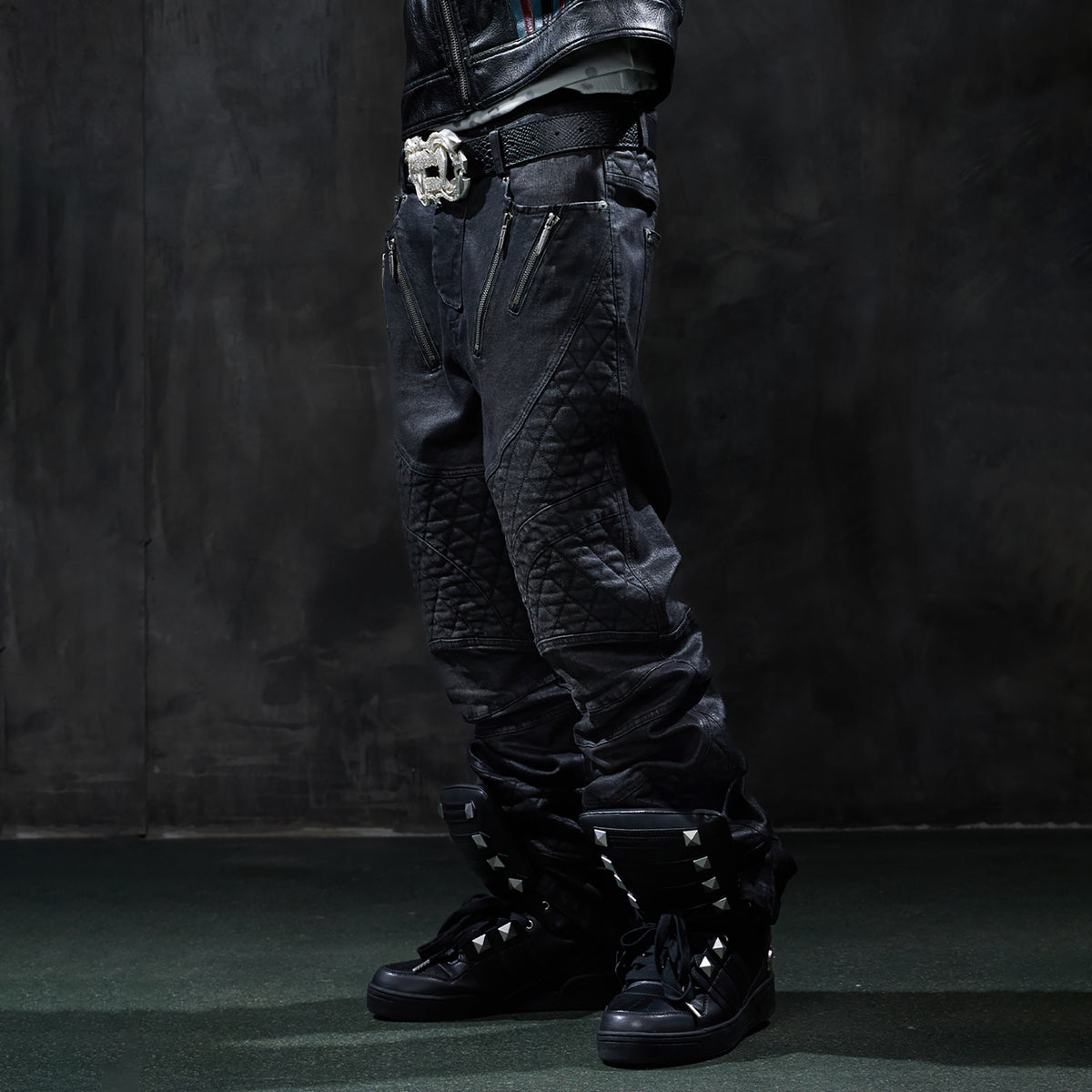 DND4DES Diamond Quilted Wax-Brushed Slim Straight Jeans
