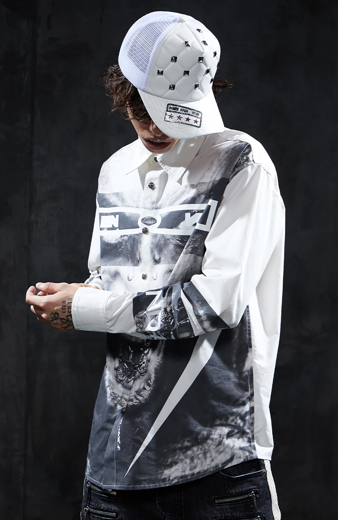 DND4DES Graphic Portrait Long-Sleeve Shirt