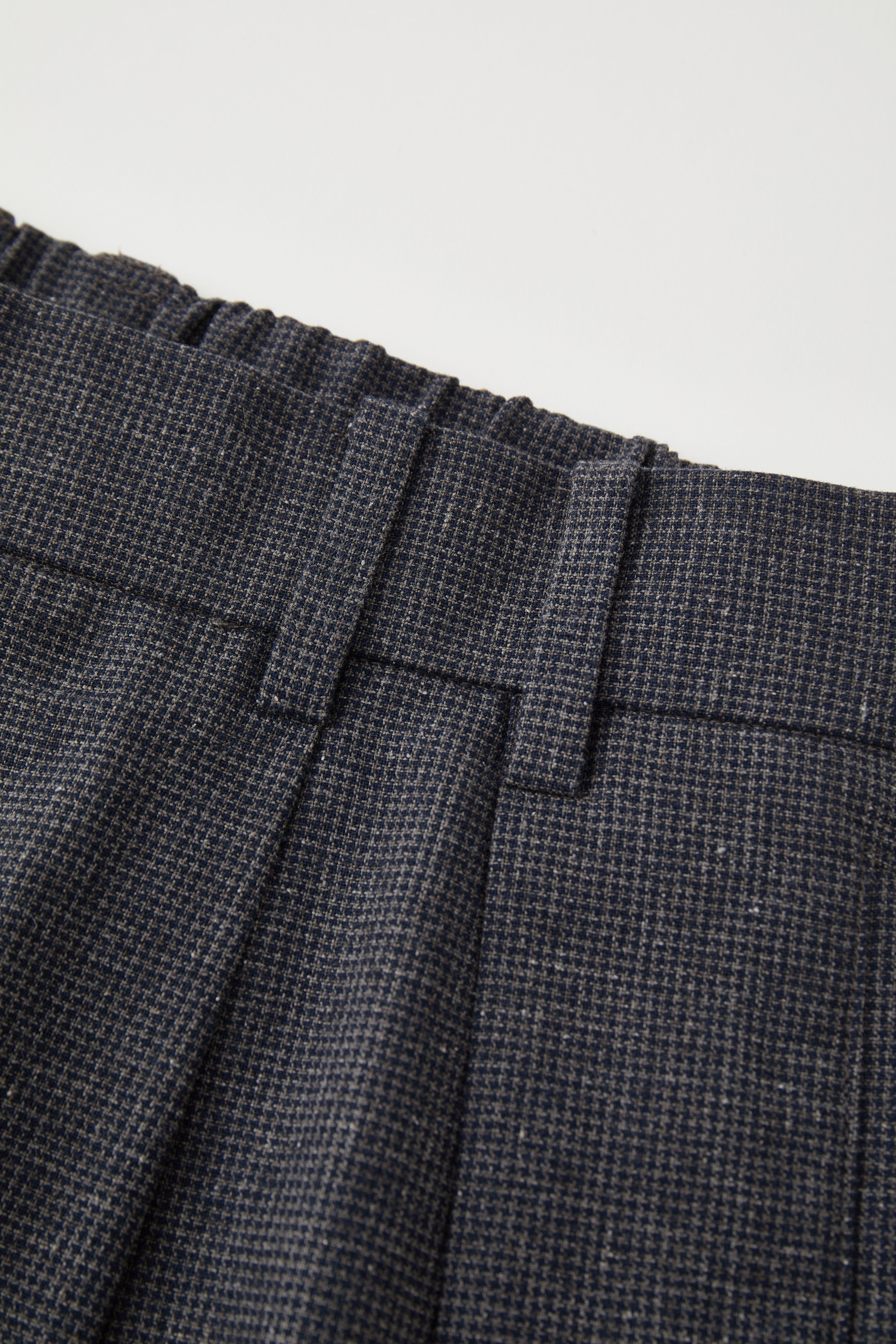 OPICLOTH Asymmetric Pleated Linen-Blend Micro Check Pants