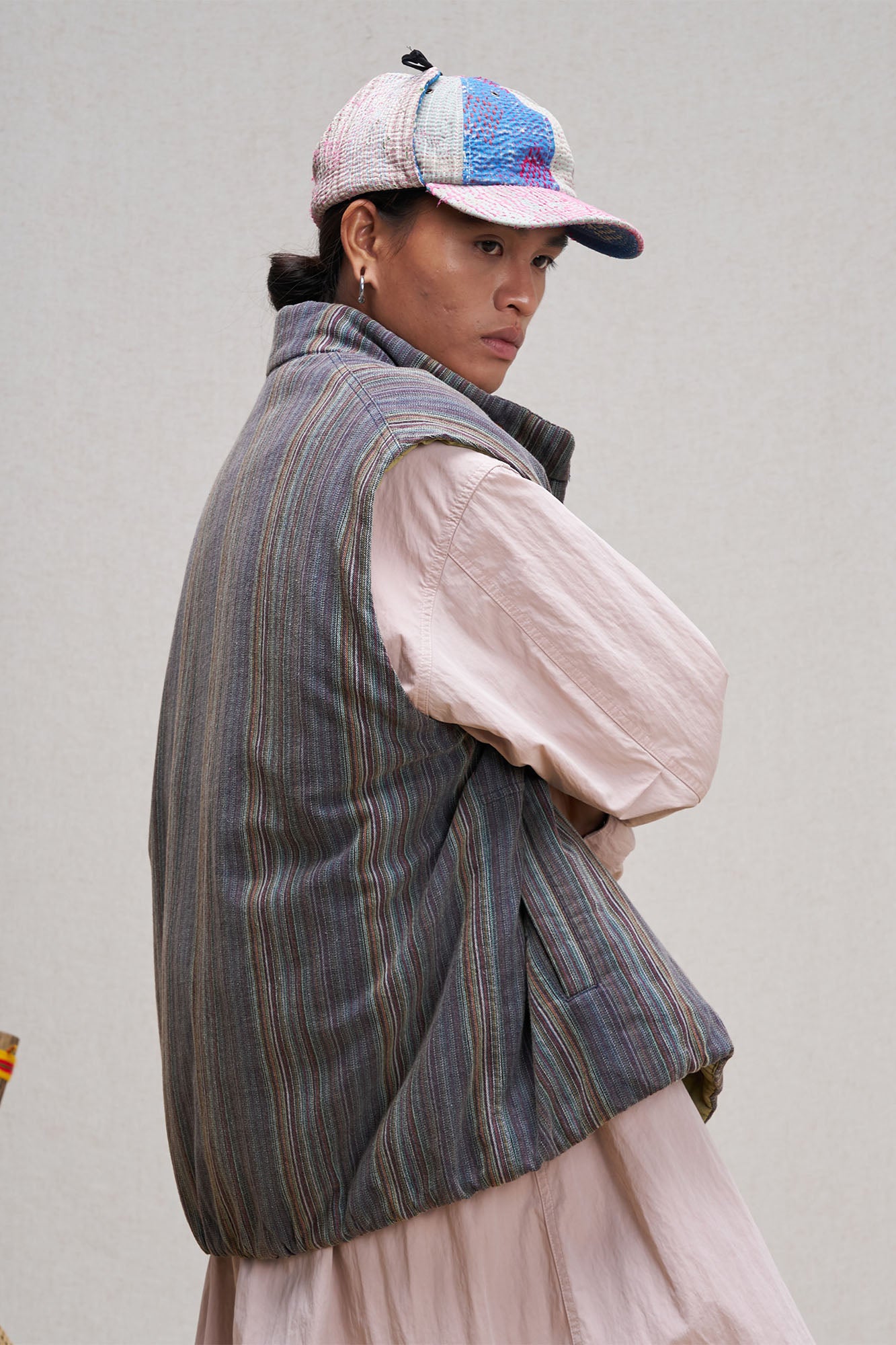 UNLIMITED MOTE Stripe Stand-Collar Padded Vest