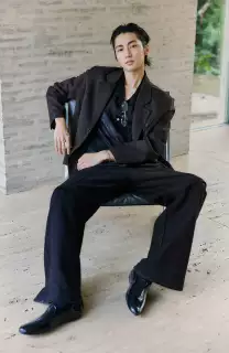 ALVNG AR ANTS Asymmetrical Hem Wool-Blend Blazer