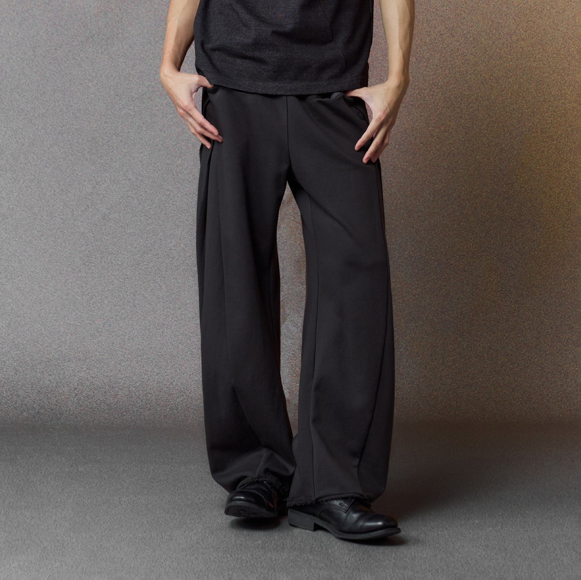 ALVNG AR ANTS Curved-Leg Pleated Raw-Hem Sweatpants, premium urban and streetwear designers apparel on PROJECTISR.com, ALVNG AR ANTS