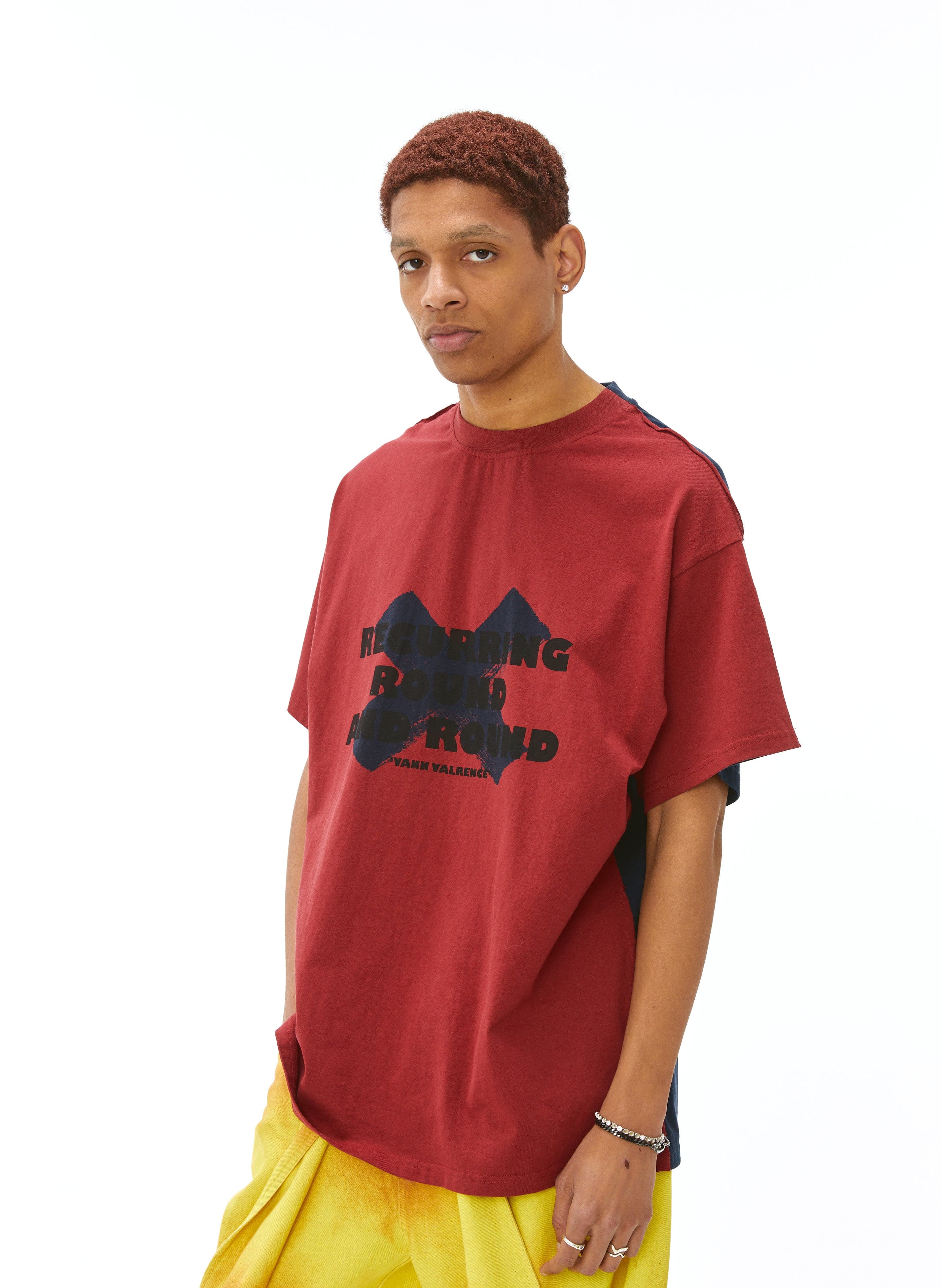 VANN VALRENCE Contrast Split Graphic T-Shirt
