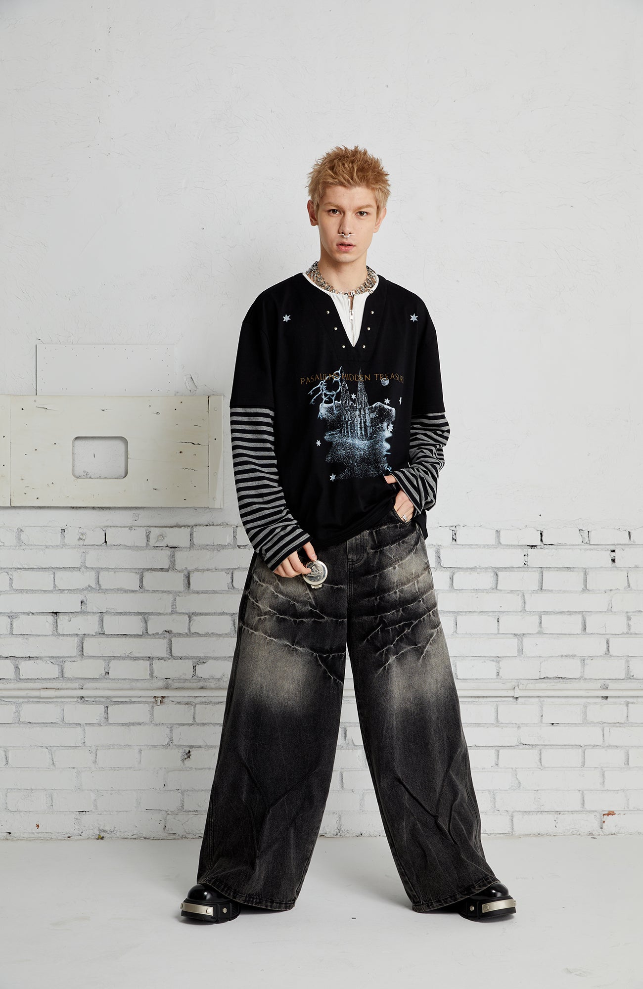 PASET Layered Stripe Graphic Long-Sleeve Tee