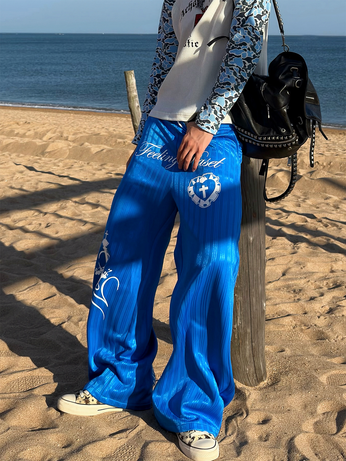 PASET Cross Heart Graphic Striped Sweatpants