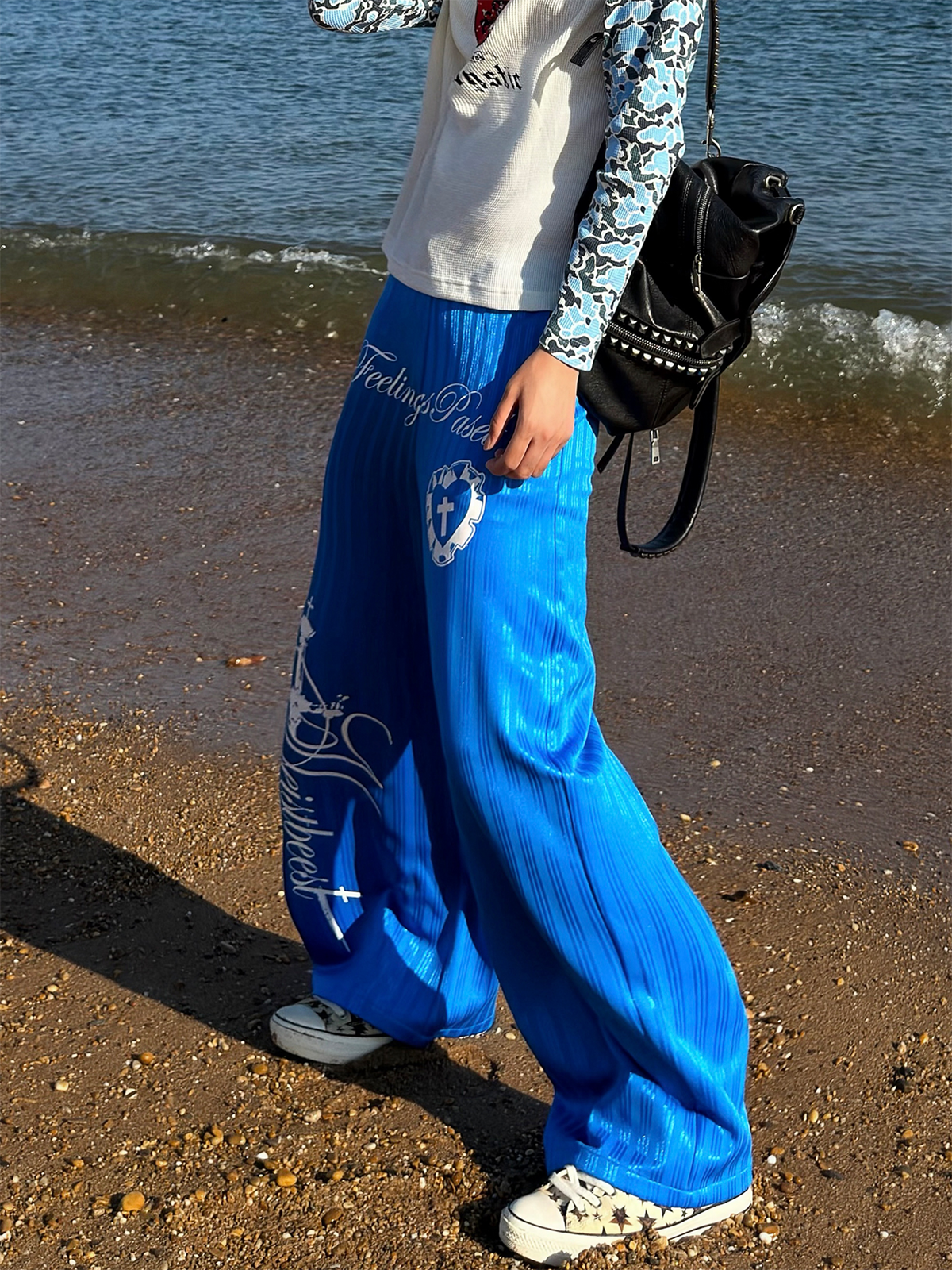 PASET Cross Heart Graphic Striped Sweatpants