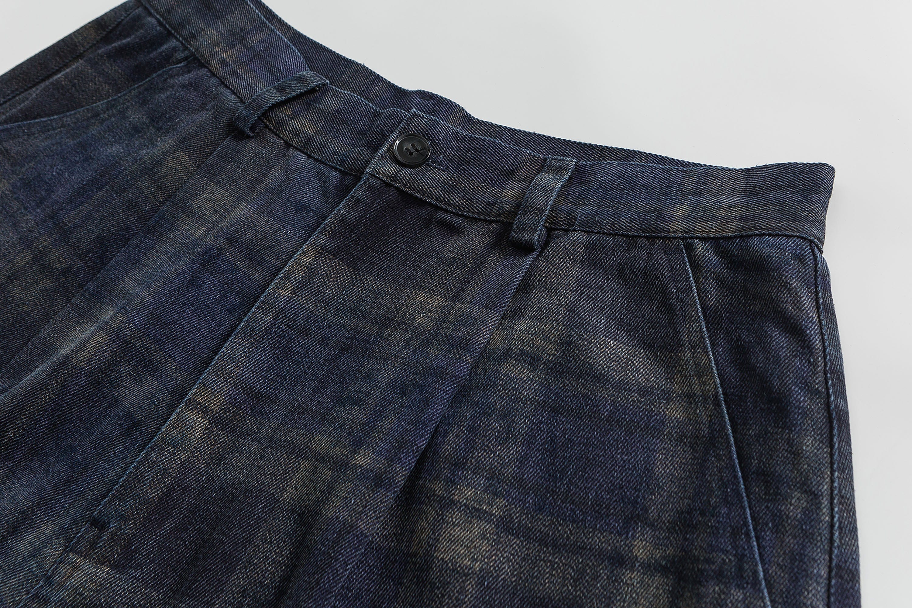 ME DA IGUAL Plaid Tapered Pants, premium urban and streetwear designers apparel on PROJECTISR.com, ME DA IGUAL