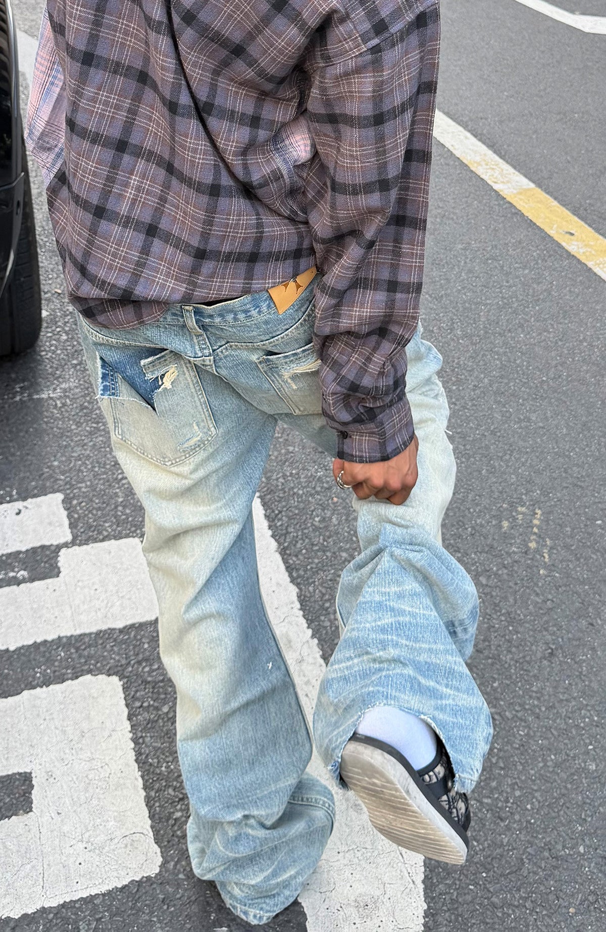 STEEPC Washed Distressed Embroidered Patch Straight-Leg Jeans