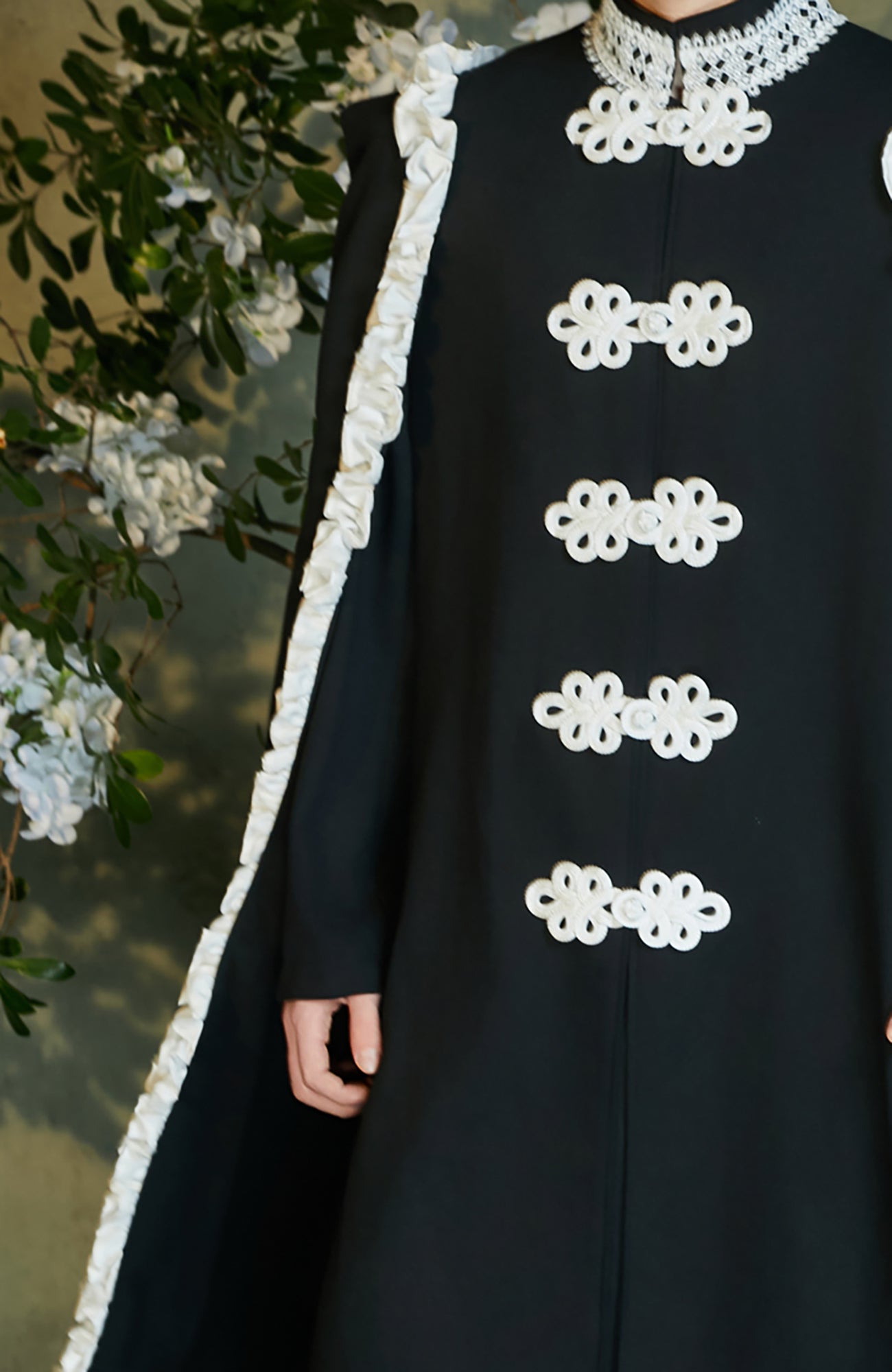 JIECHI Knot Button Draped Cloak Blazer